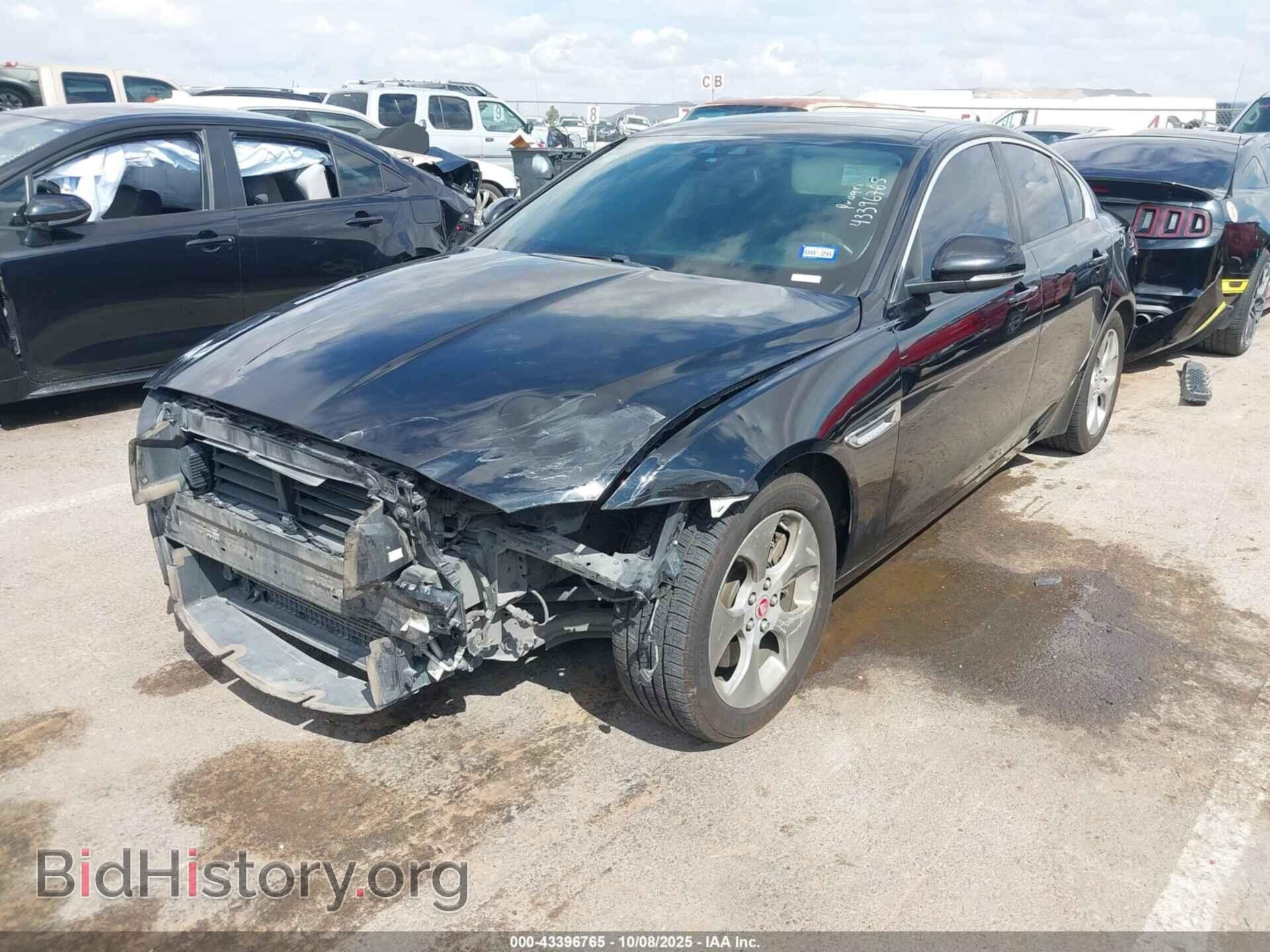 2018 JAGUAR XE - VIN: SAJAR4FX0JCP33432 - Фото 2