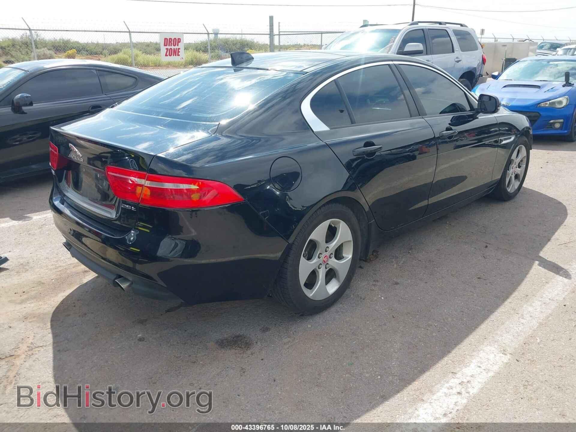 2018 JAGUAR XE - VIN: SAJAR4FX0JCP33432 - Фото 4