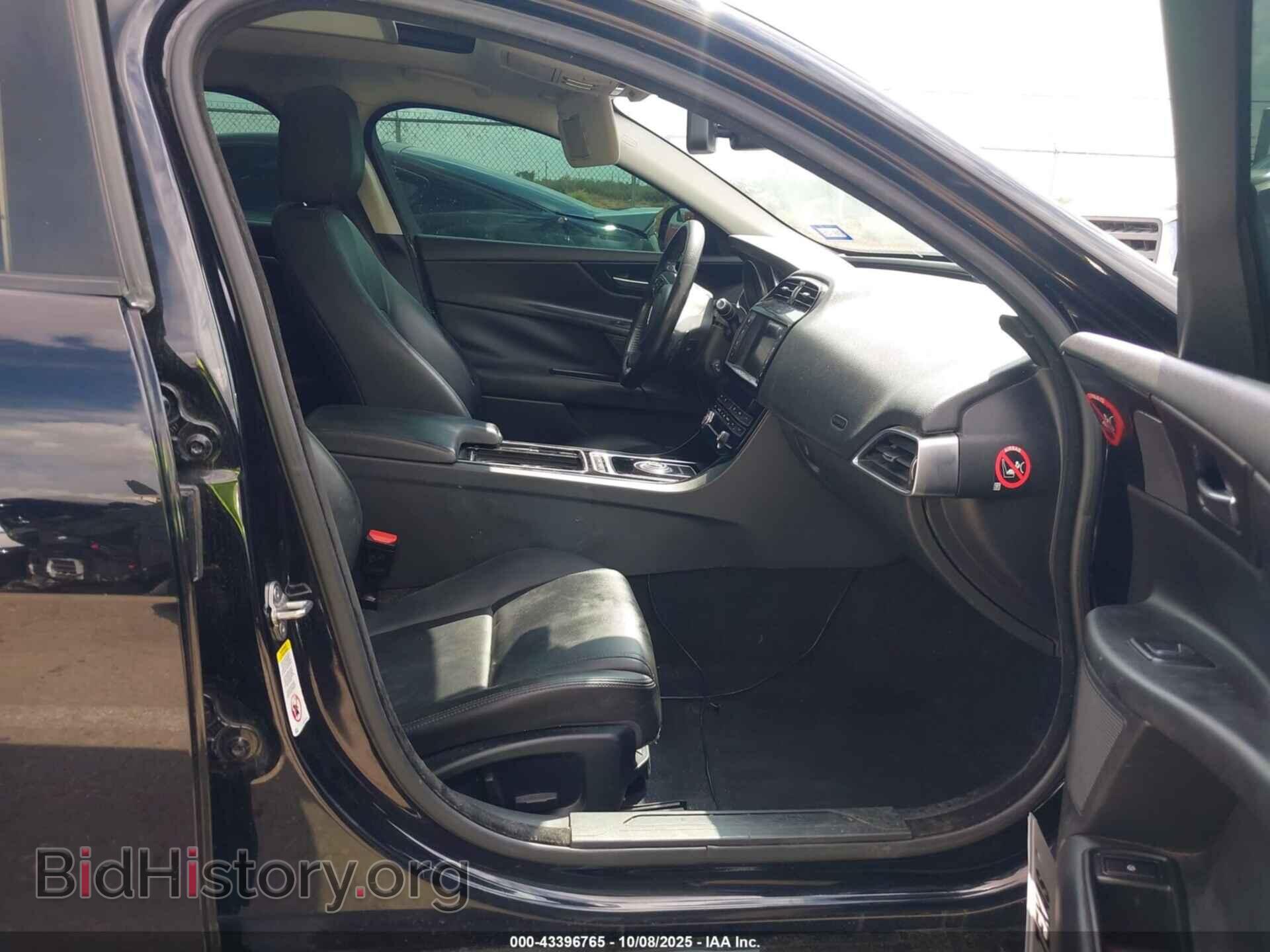 2018 JAGUAR XE - VIN: SAJAR4FX0JCP33432 - Фото 5