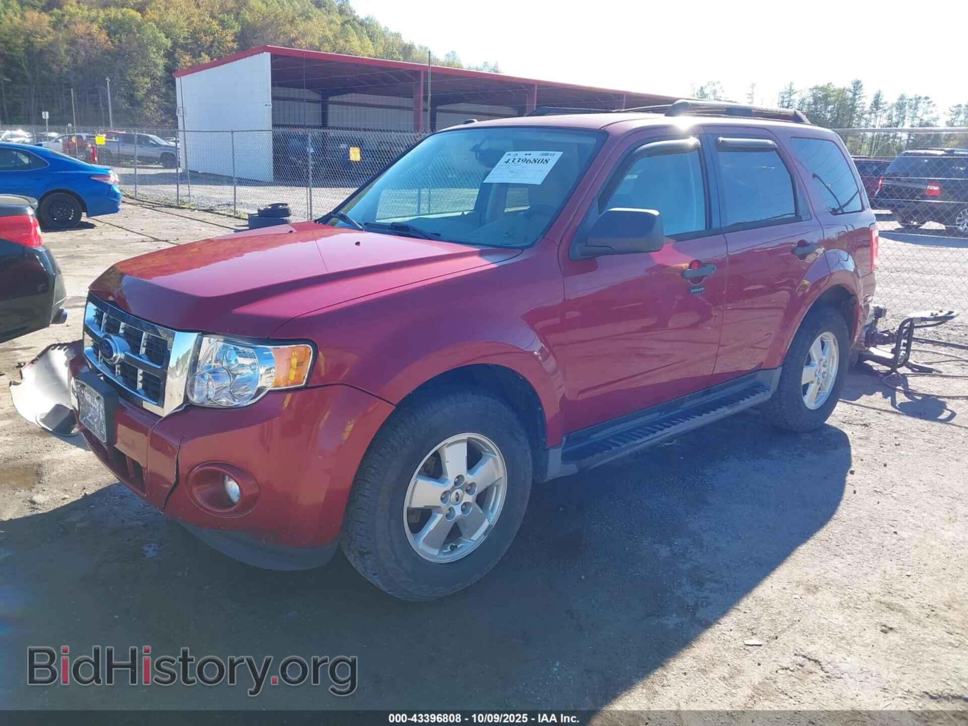 2011 FORD ESCAPE - VIN: 1FMCU9DG5BKB28587 - Фото 2