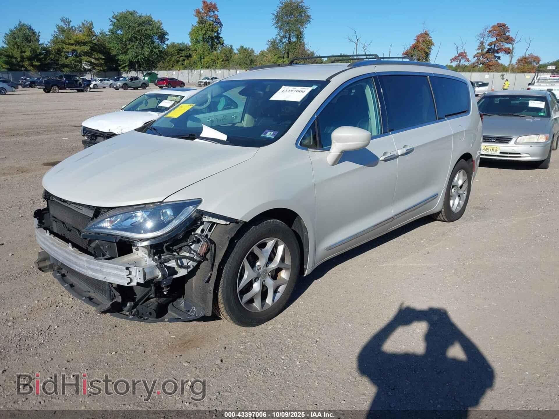 2017 CHRYSLER PACIFICA - VIN: 2C4RC1EG3HR708383 - Фото 2