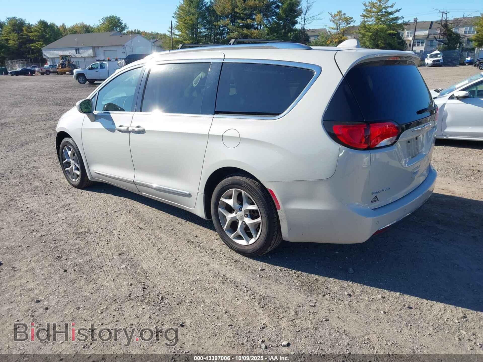 2017 CHRYSLER PACIFICA - VIN: 2C4RC1EG3HR708383 - Фото 3