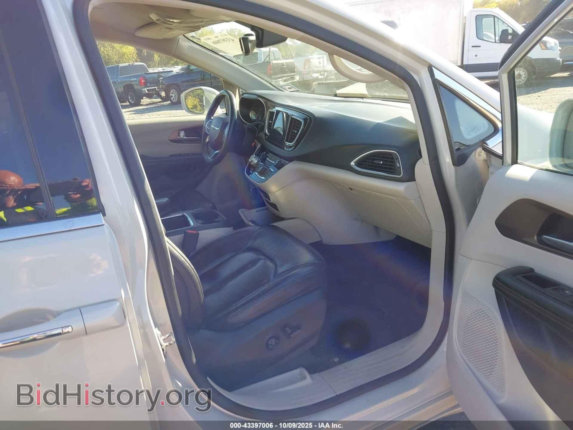 2017 CHRYSLER PACIFICA - VIN: 2C4RC1EG3HR708383 - Фото 5