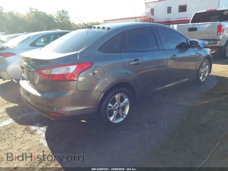 2014 Ford FOCUS (VIN 1FADP3F2XEL262823) — фото 4 из 16