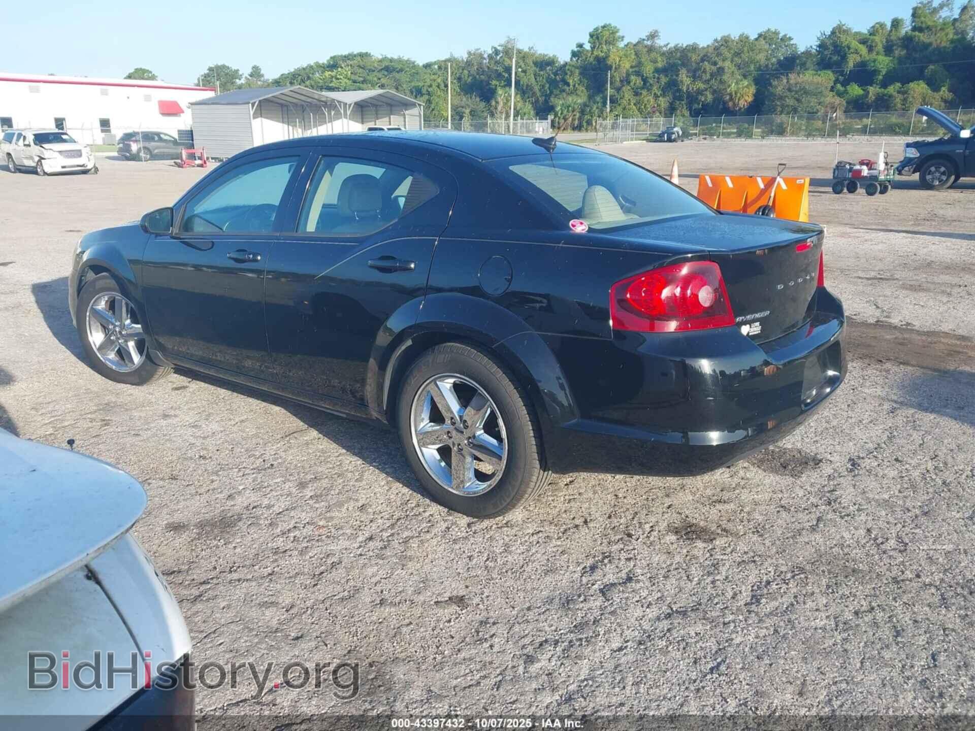 2011 DODGE AVENGER - VIN: 1B3BD2FB4BN574464 - Фото 3
