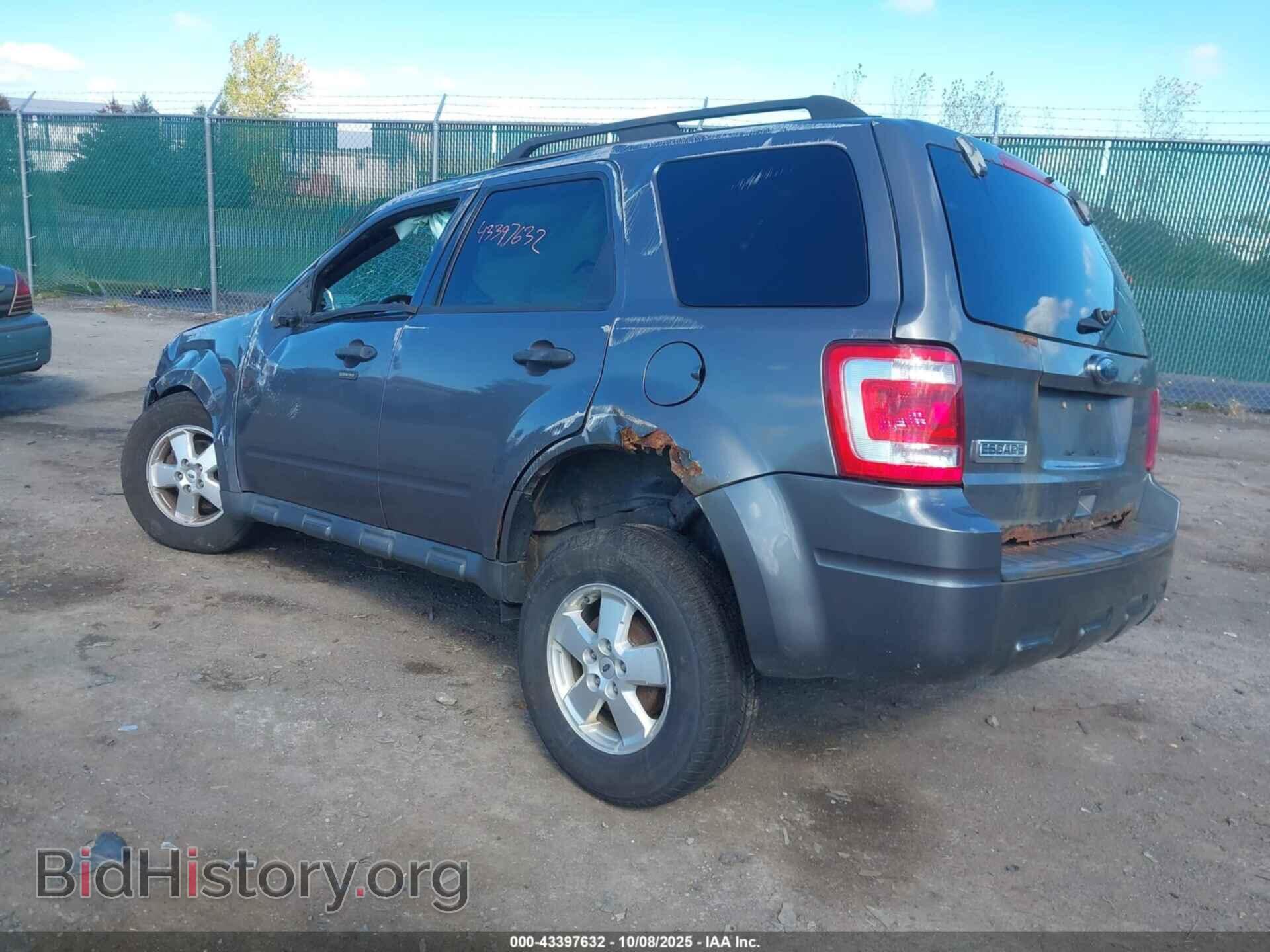 2011 FORD ESCAPE - VIN: 1FMCU9D70BKC61399 - Фото 3