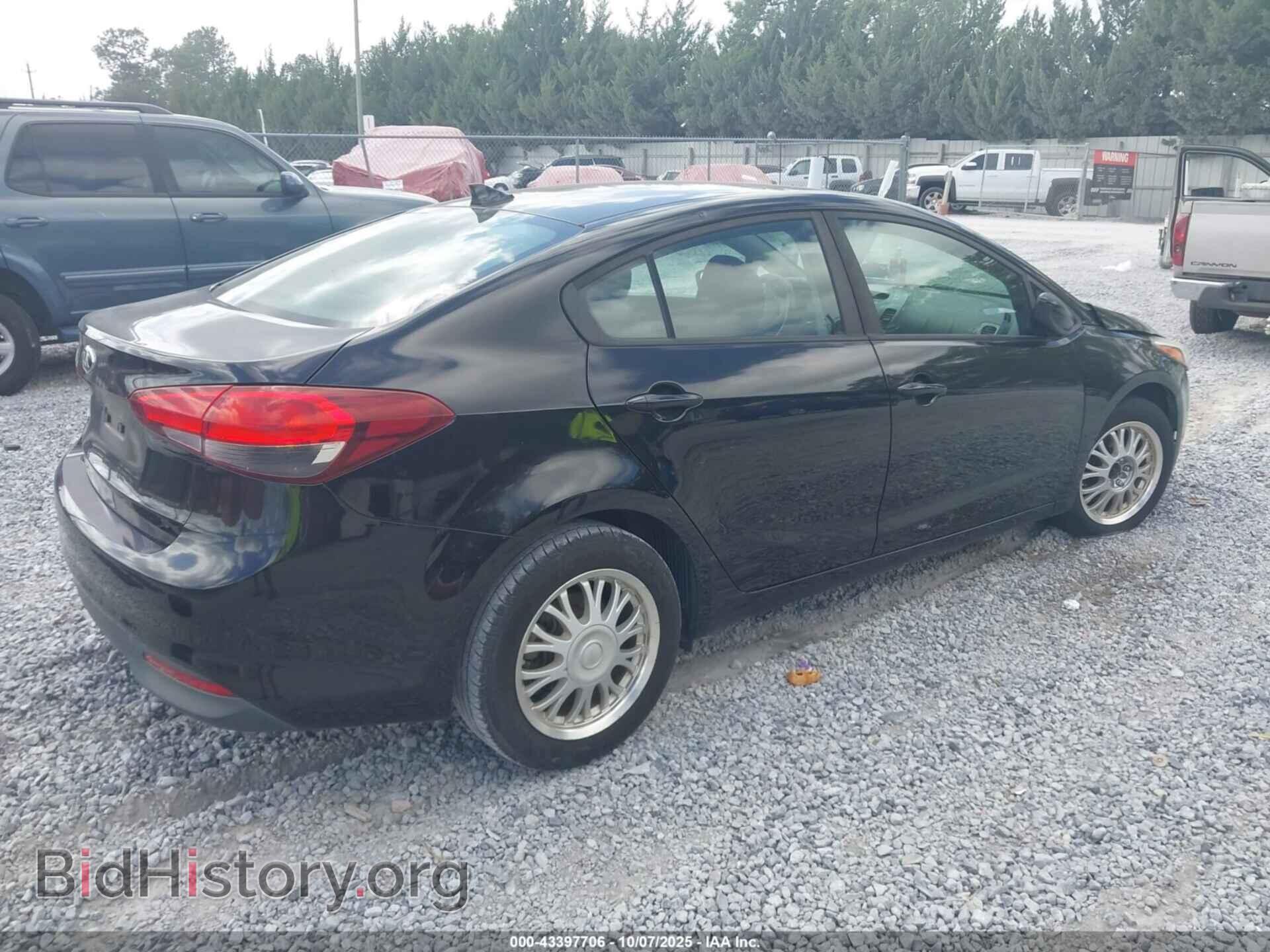 2017 KIA FORTE - VIN: 3KPFK4A79HE031032 - Фото 4