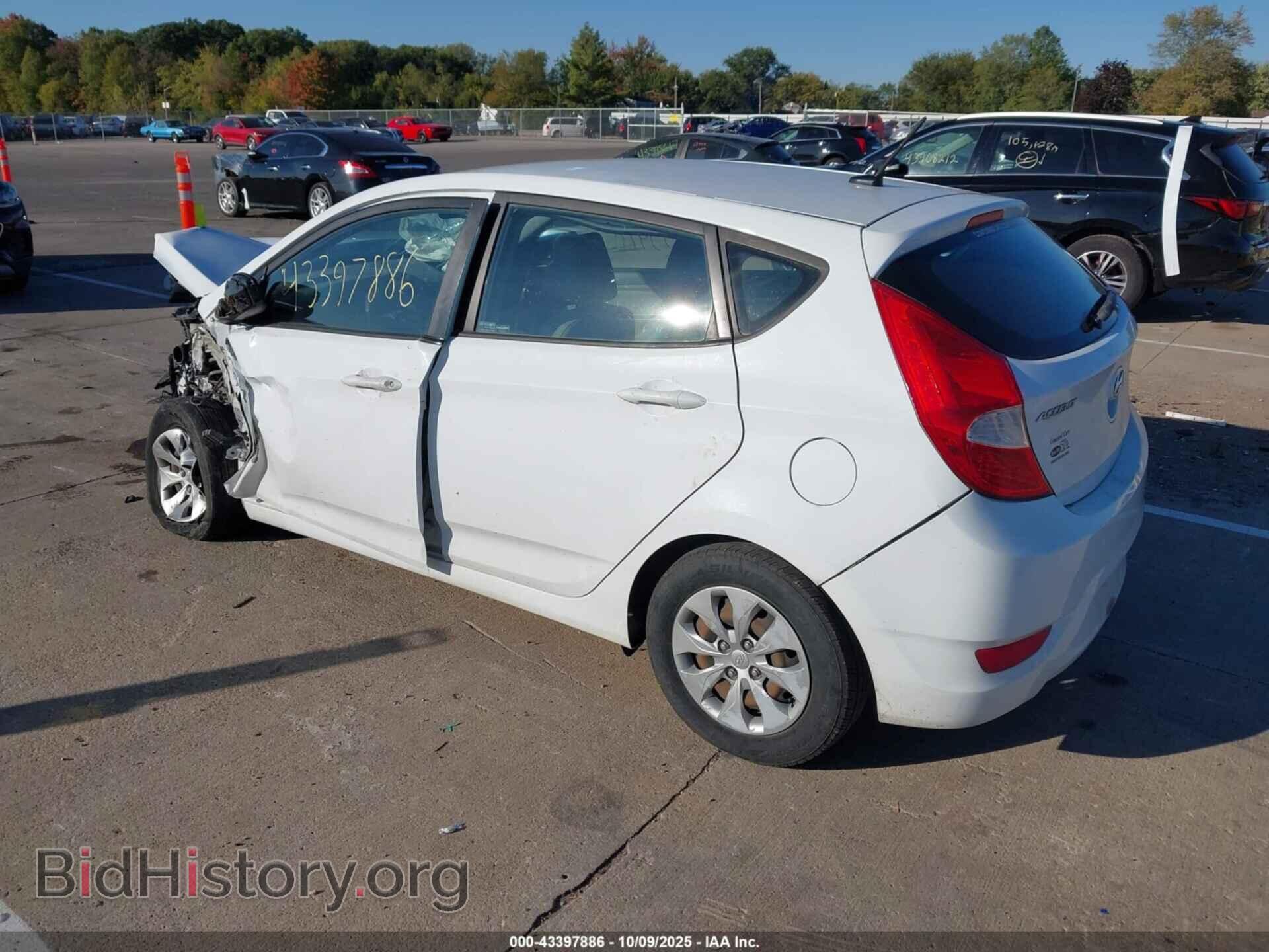 2017 HYUNDAI ACCENT - VIN: KMHCT5AE6HU338434 - Фото 3