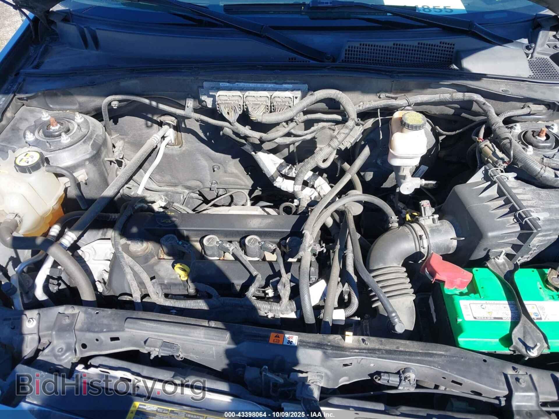 2011 FORD ESCAPE - VIN: 1FMCU0E76BKA52453 - Фото 10