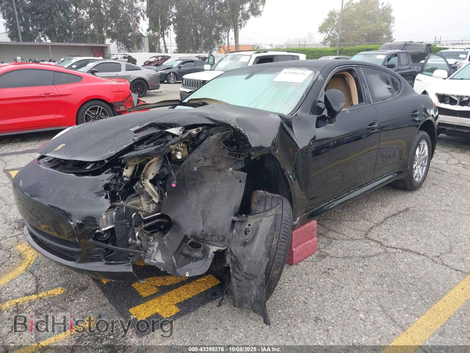 2011 PORSCHE PANAMERA - VIN: WP0AA2A77BL012544 - Photo 2