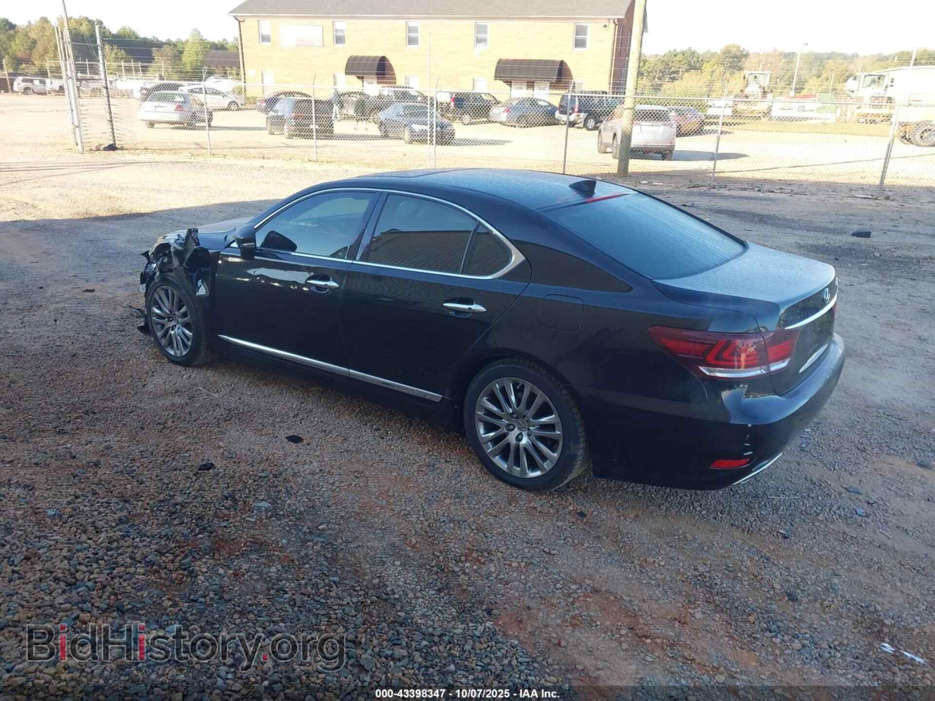 2015 LEXUS LS 460 - VIN: JTHBL5EFXF5136401 - Photo 3