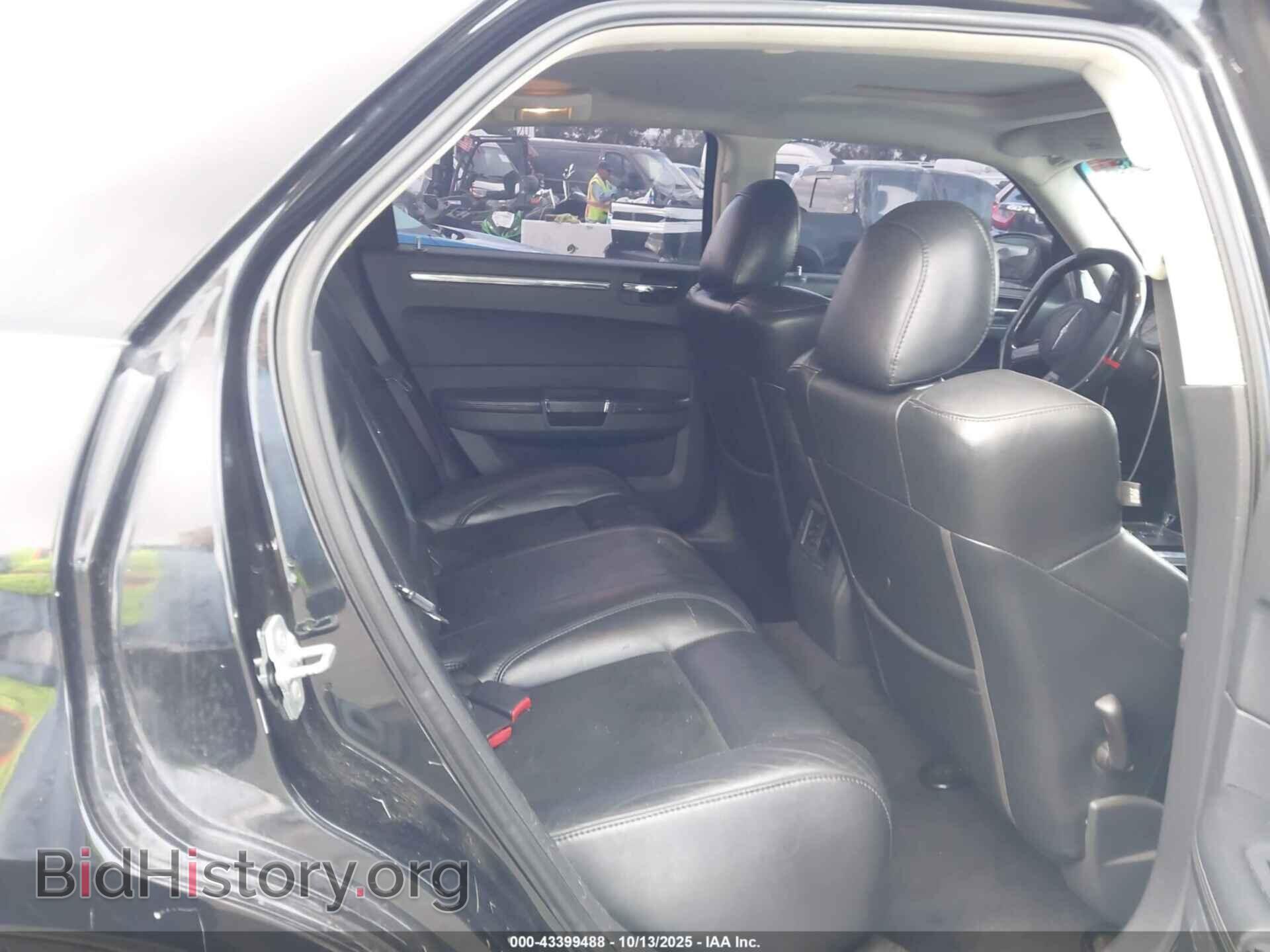 2008 CHRYSLER 300C - VIN: 2C3LA73W78H287545 - Фото 8