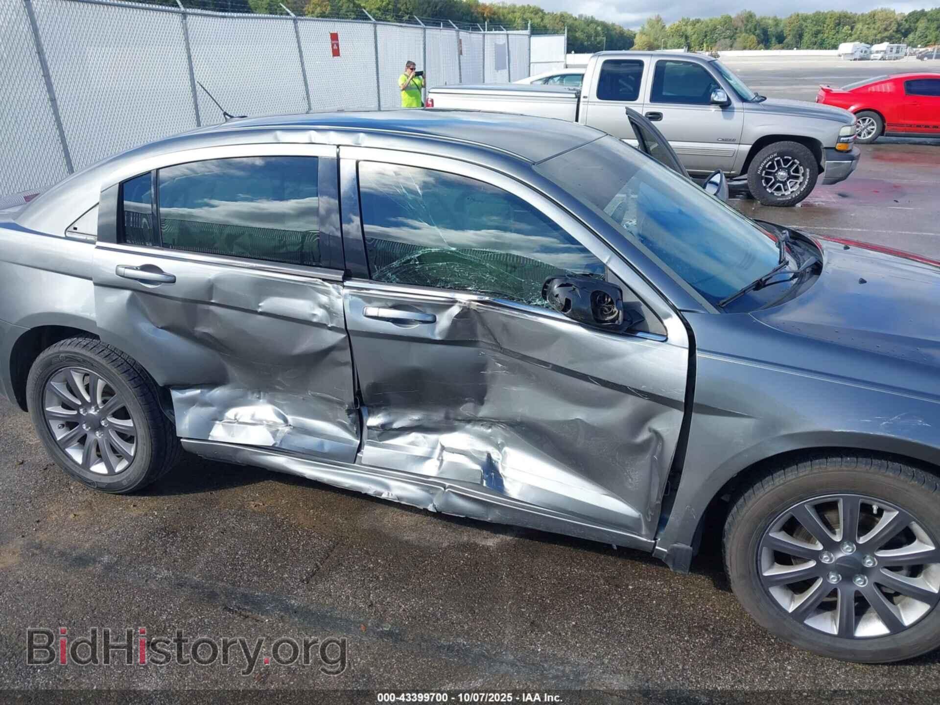 2013 CHRYSLER 200 - VIN: 1C3CCBBB5DN592703 - Фото 6