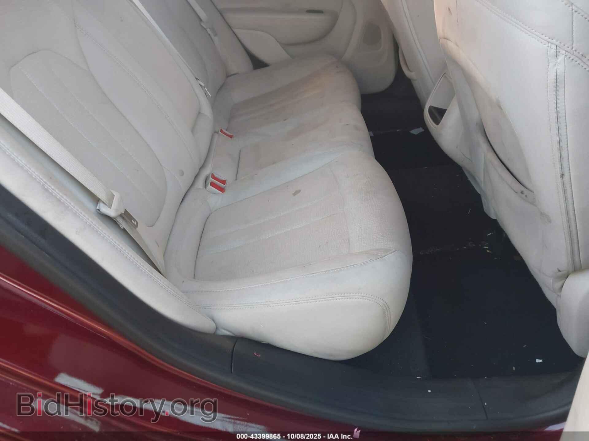 2015 CHRYSLER 200 - VIN: 1C3CCCAB0FN623009 - Фото 8