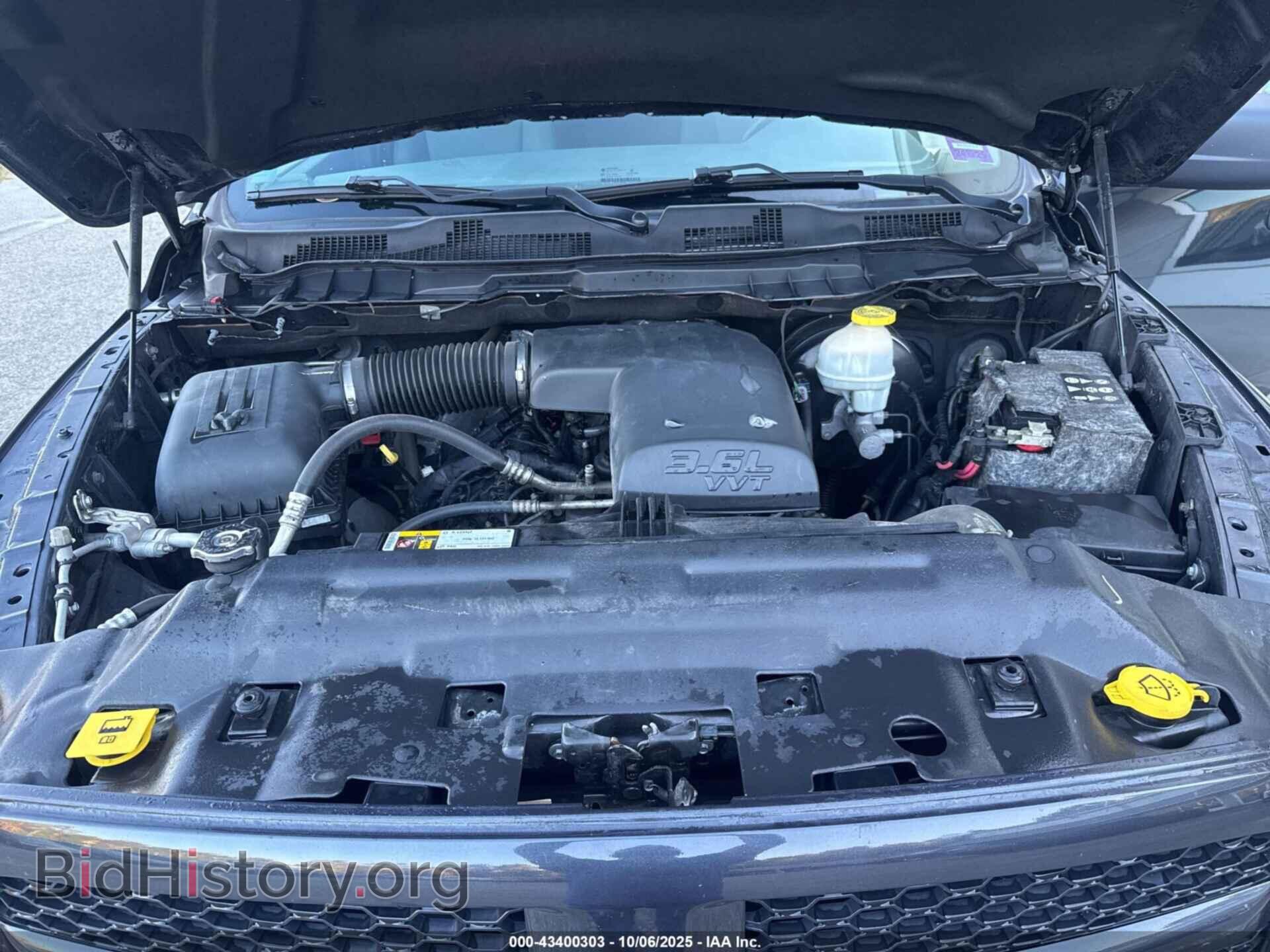 2018 RAM 1500 - VIN: 1C6RR7FG2JS190097 - Фото 10