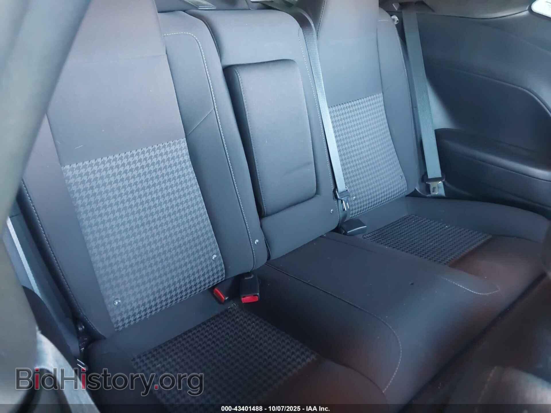 2017 DODGE CHALLENGER - VIN: 2C3CDZFJ1HH632927 - Фото 8