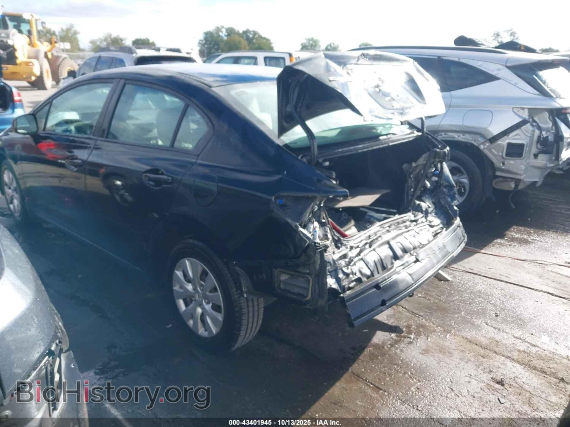 2012 HONDA CIVIC - VIN: 2HGFB2F57CH307556 - Фото 3