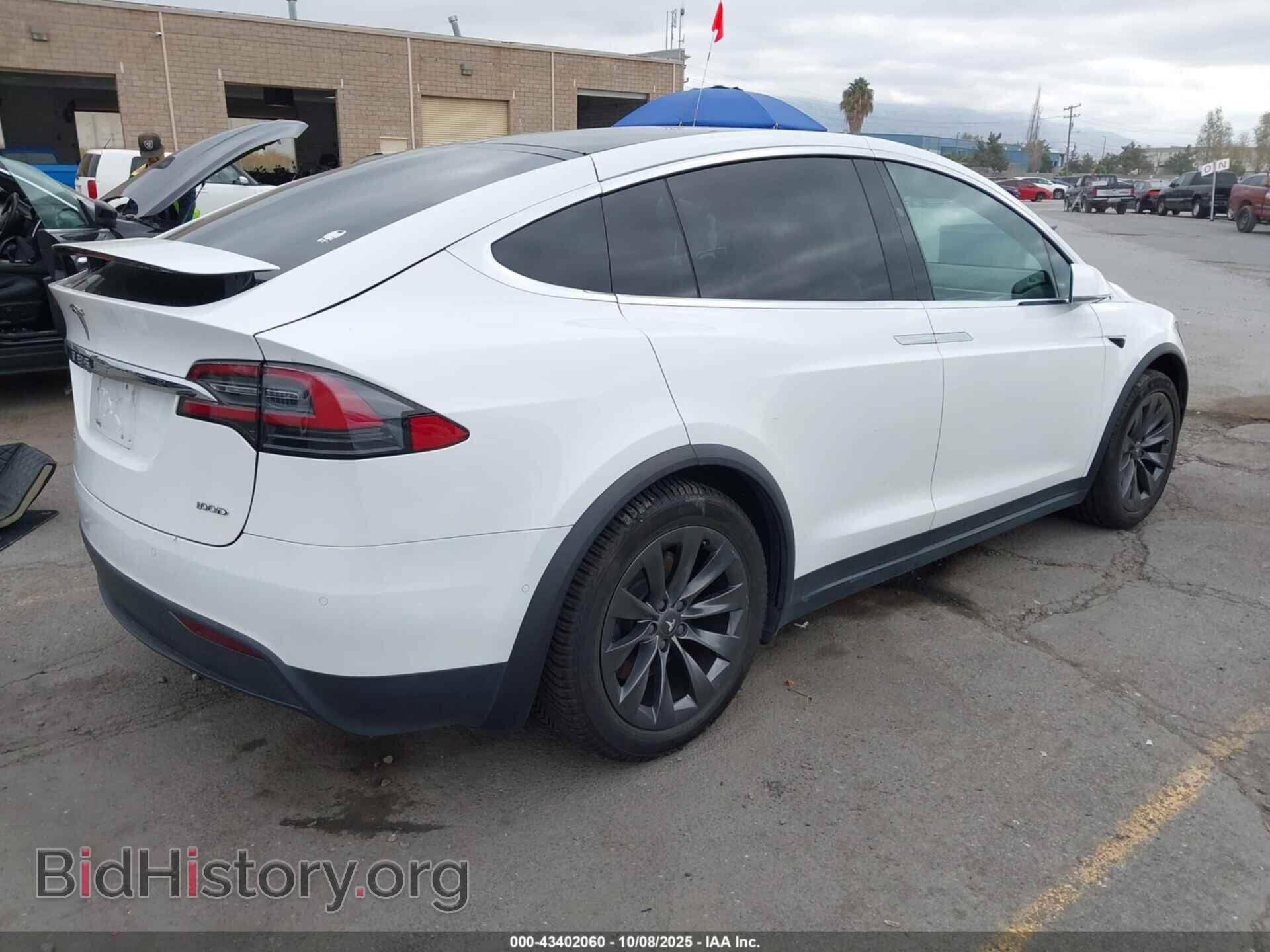 2017 TESLA MODEL X - VIN: 5YJXCBE22HF076523 - Photo 4