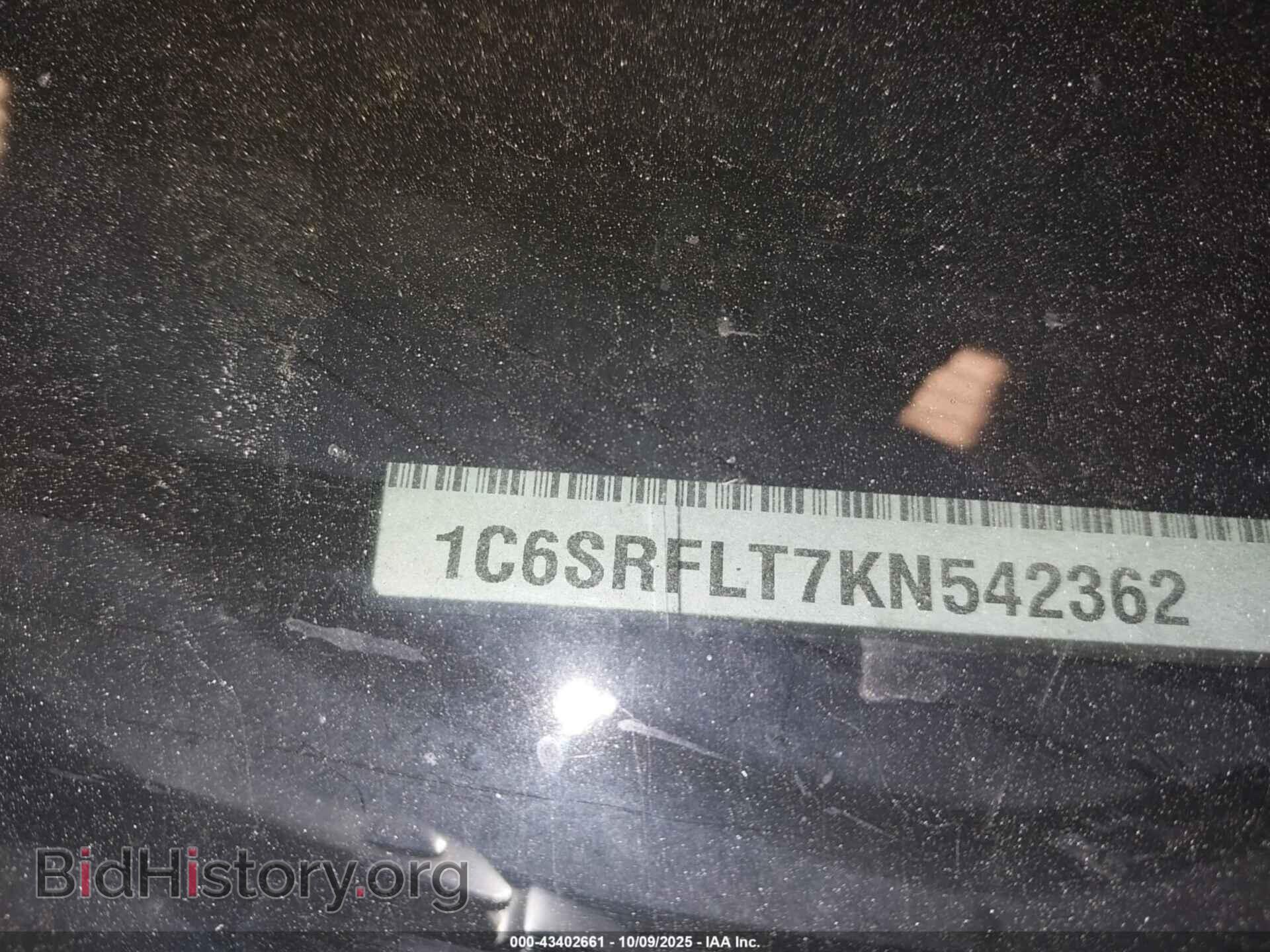 2019 RAM 1500 - VIN: 1C6SRFLT7KN542362 - Фото 9