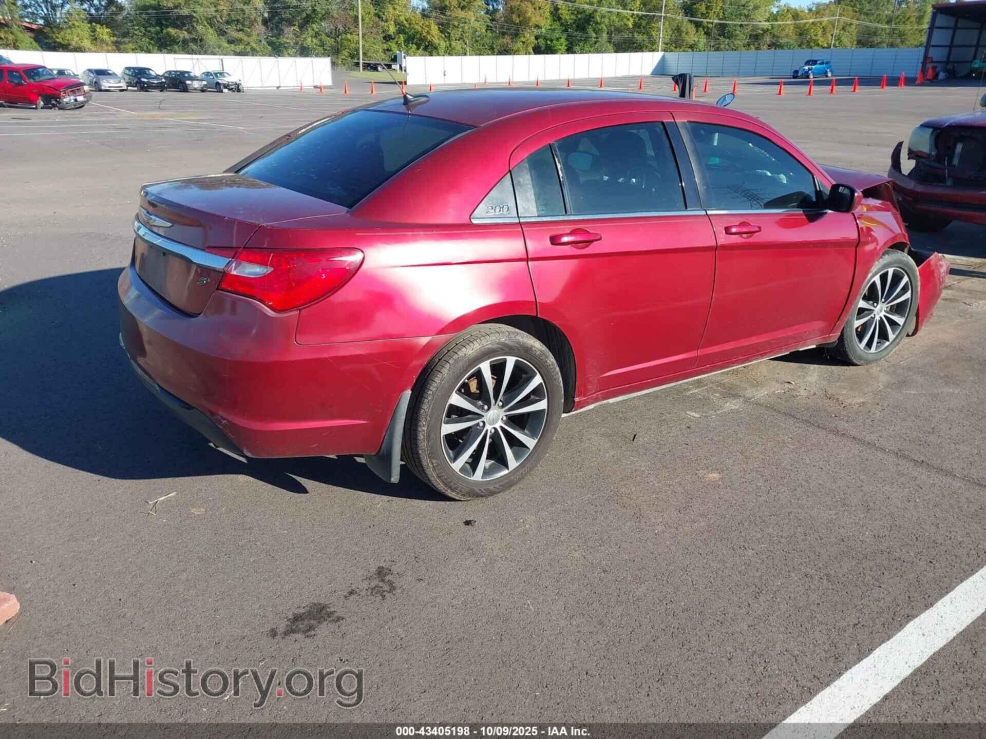 2014 CHRYSLER 200 - VIN: 1C3CCBBB3EN186551 - Фото 4