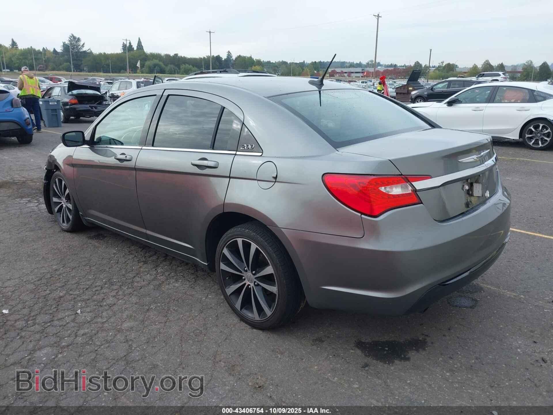2012 CHRYSLER 200 - VIN: 1C3CCBBG3CN302730 - Фото 3