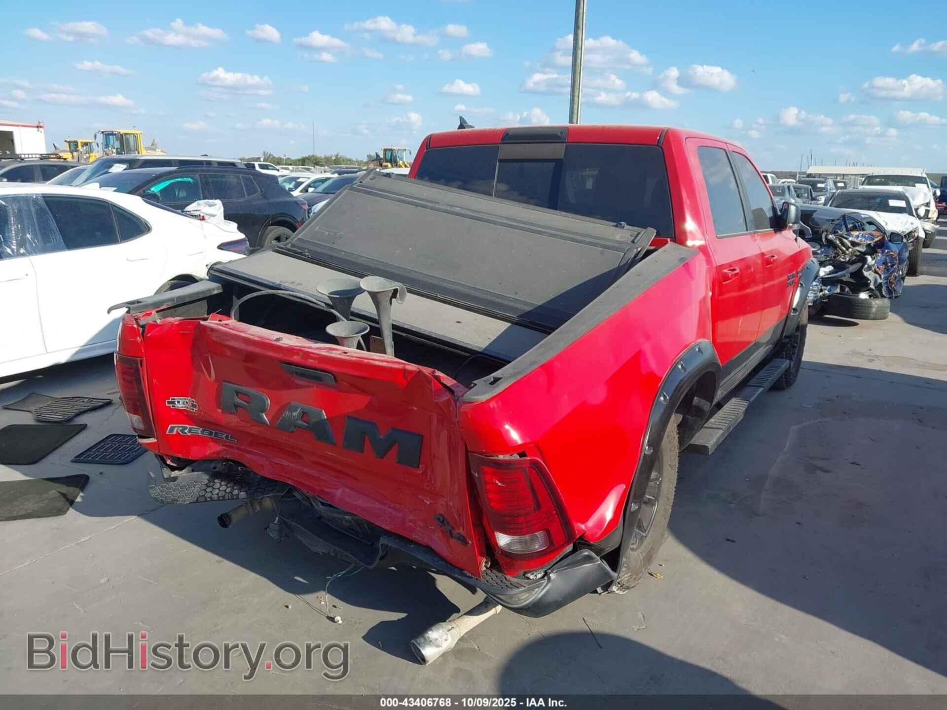 2017 RAM 1500 - VIN: 1C6RR7YT2HS767182 - Фото 4