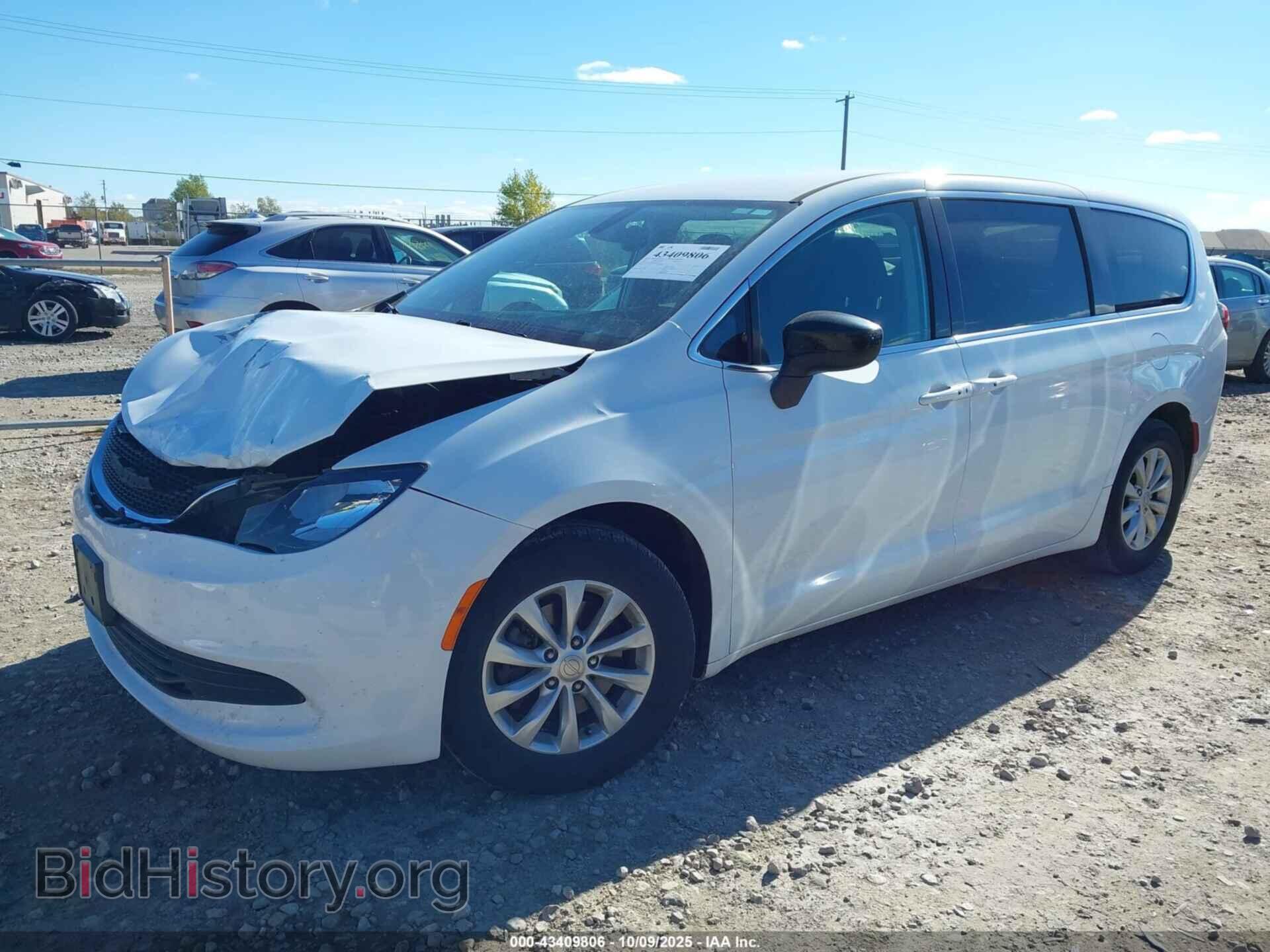 2017 CHRYSLER PACIFICA - VIN: 2C4RC1DG2HR505972 - Фото 2
