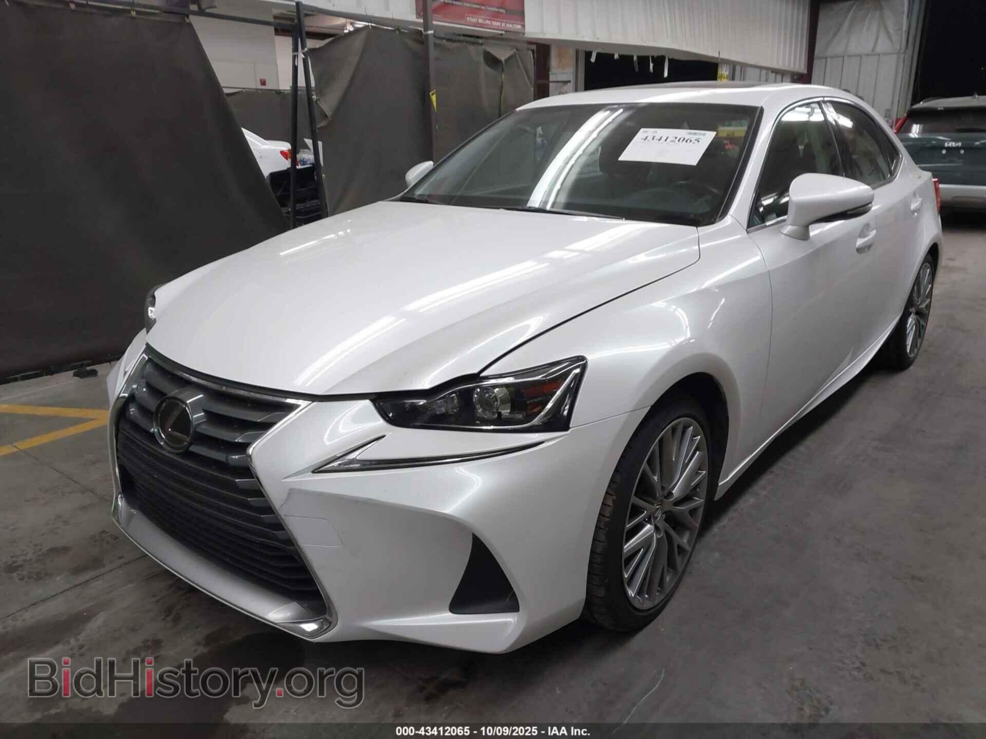 2018 LEXUS IS 300 - VIN: JTHC81D20J5029198 - Фото 2