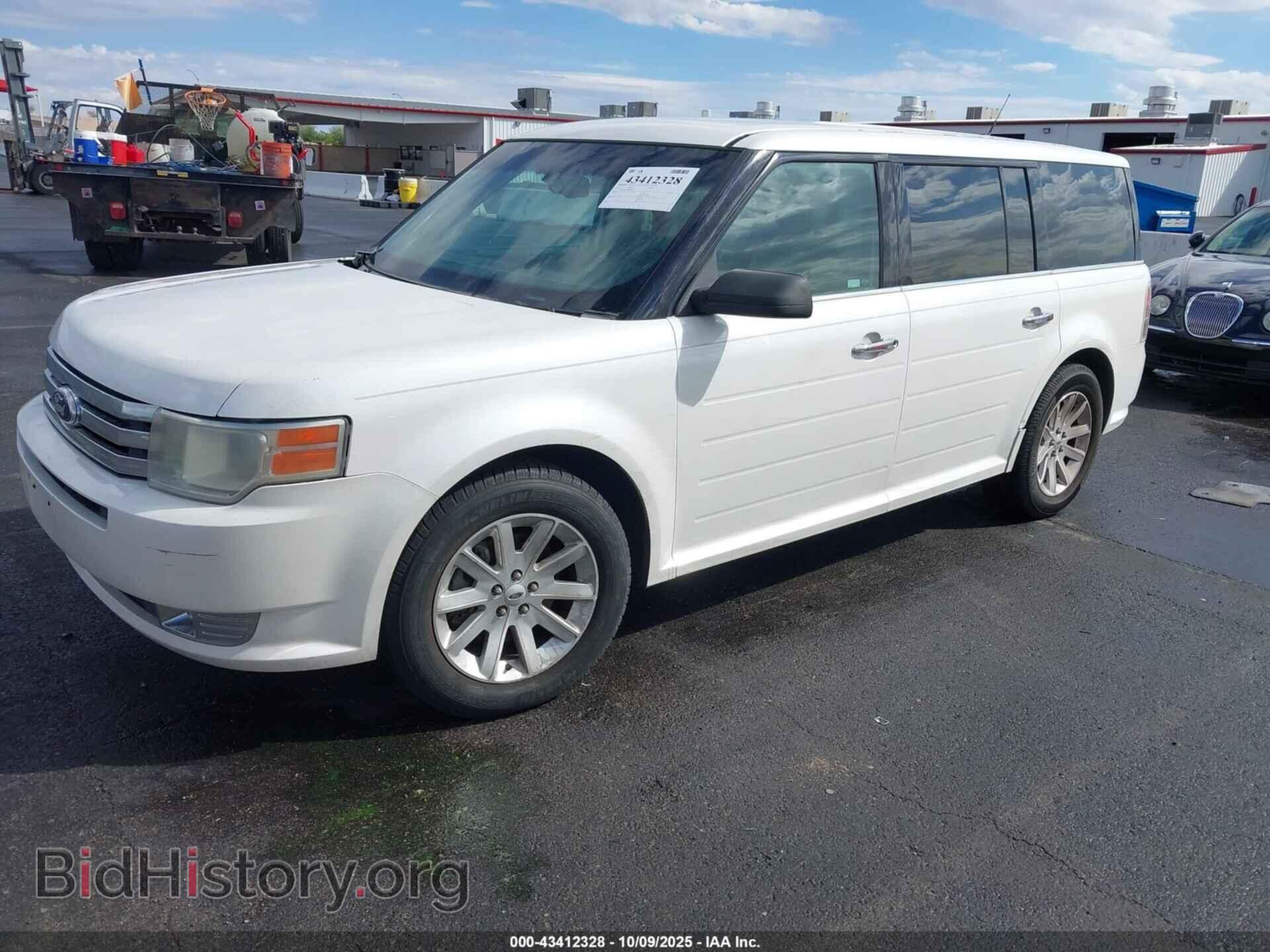 2011 FORD FLEX - VIN: 2FMGK5CC2BBD29498 - Photo 2