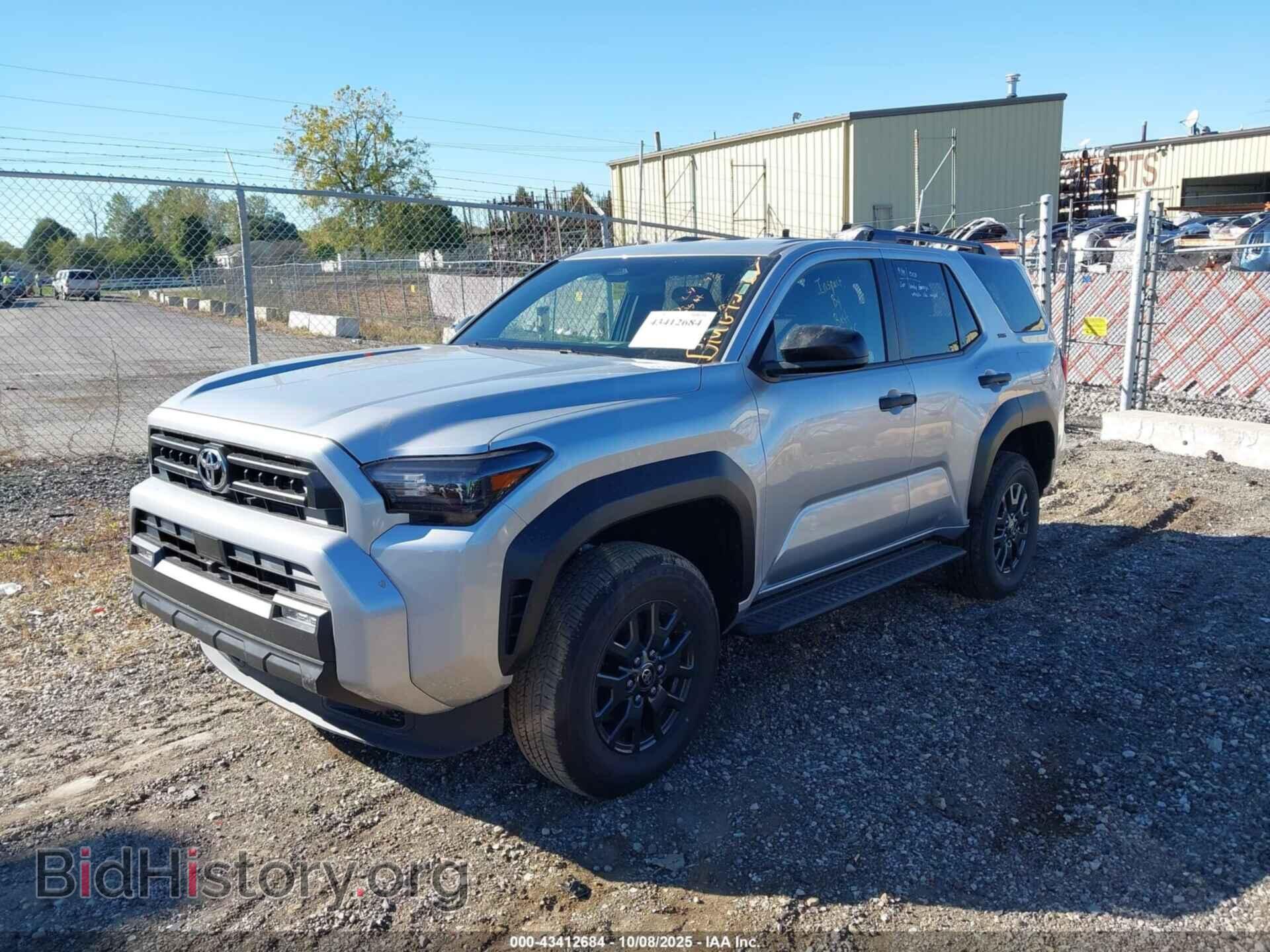 2025 TOYOTA 4RUNNER - VIN: JTEVA5BR2S5038794 - Фото 2