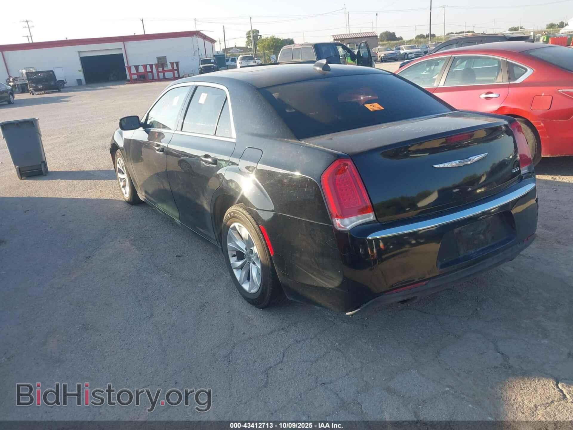 2015 CHRYSLER 300 - VIN: 2C3CCAAG7FH922005 - Фото 3