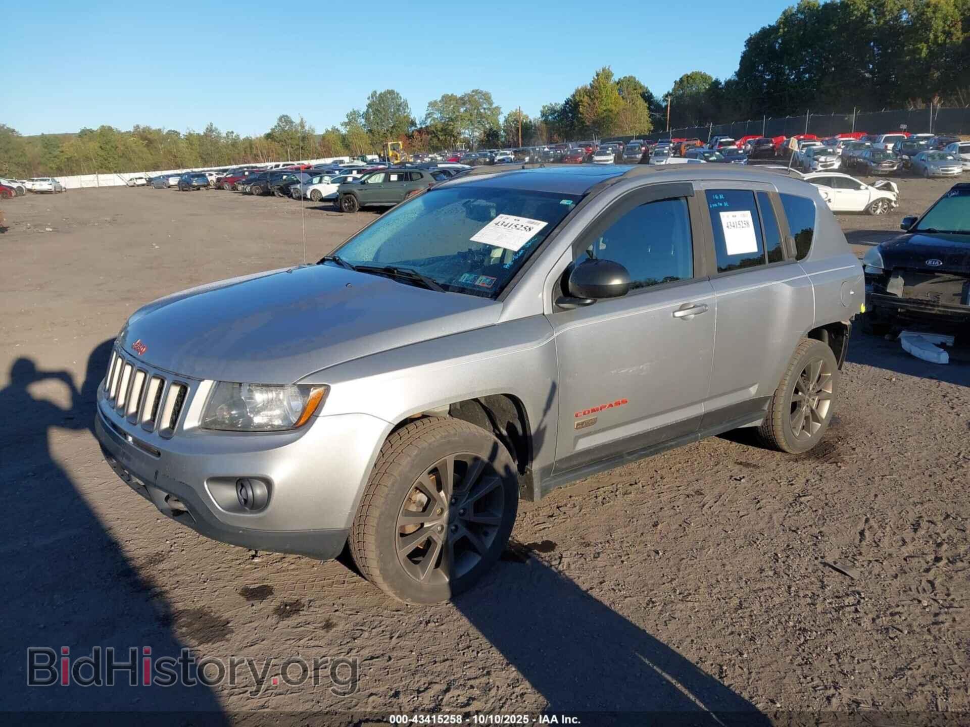 2016 JEEP COMPASS - VIN: 1C4NJDBB6GD697637 - Photo 2
