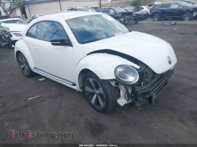 2012 Volkswagen BEETLE 2.0T Turbo, белый — VIN 3VWVA7AT2CM643968, IAAI