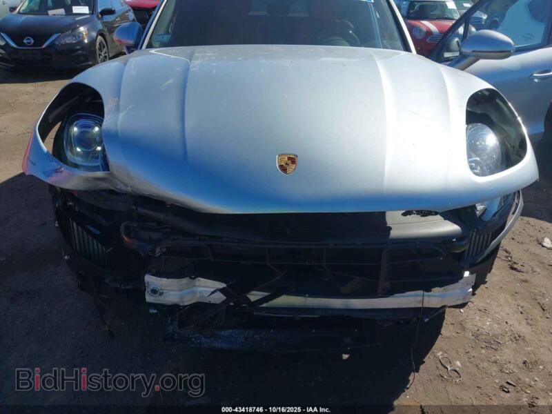 2016 Porsche MACAN (VIN WP1AB2A57GLB40624) — photo 6 of 17