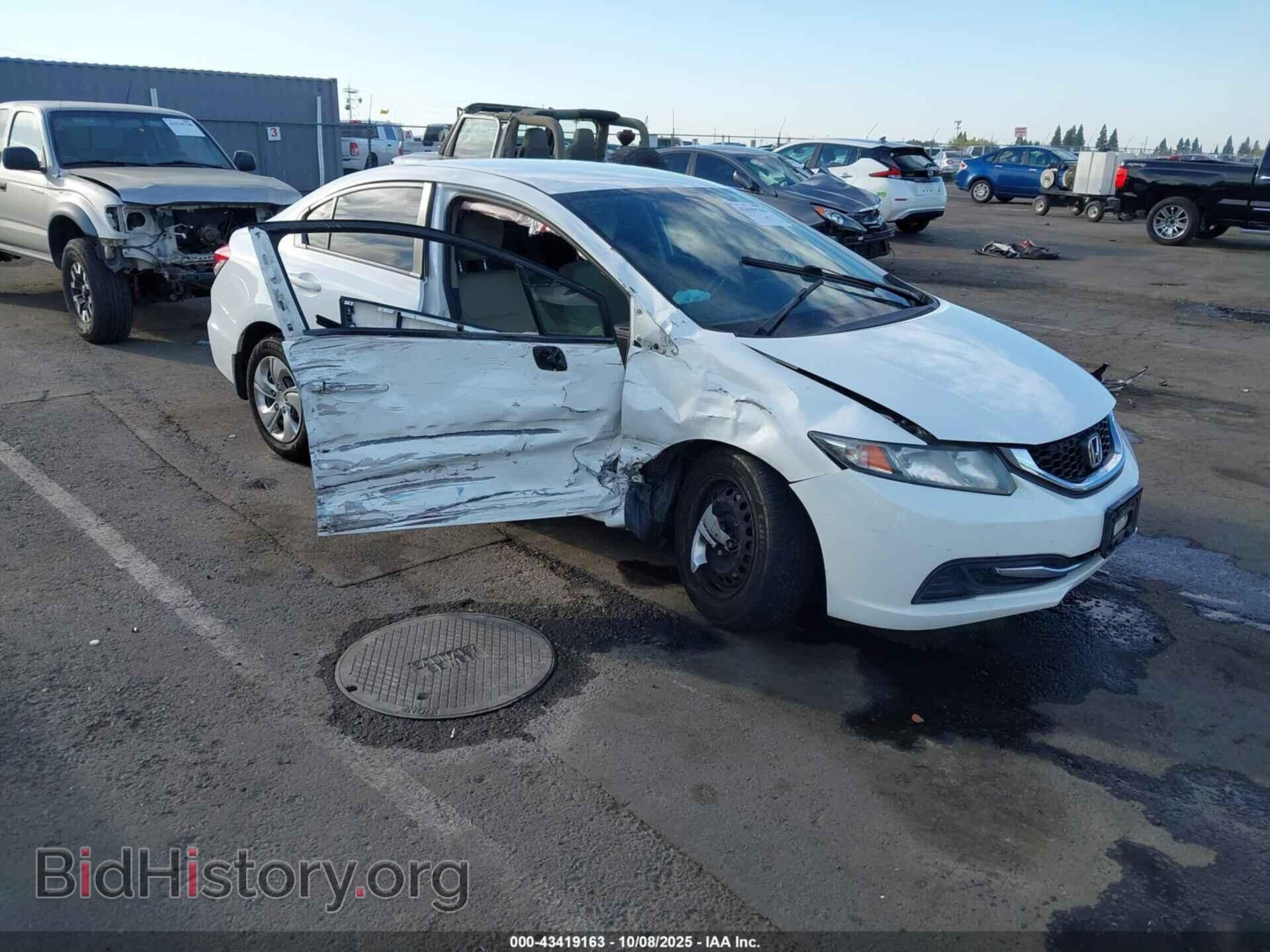 Фотография 19XFB2F53FE267345 - HONDA CIVIC 2015