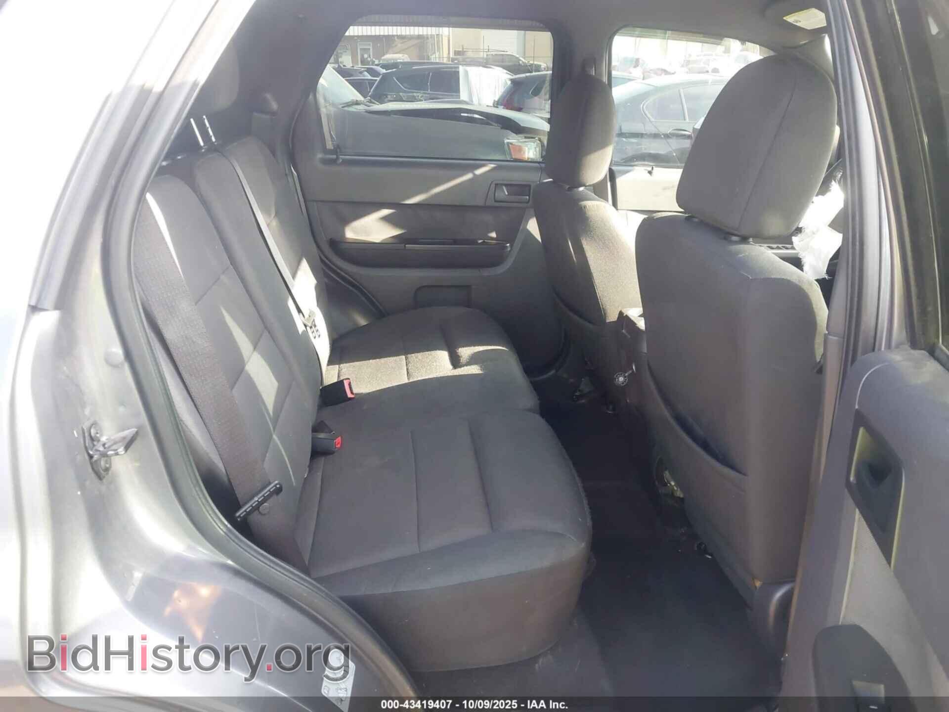 2011 FORD ESCAPE - VIN: 1FMCU0DG3BKA07679 - Фото 8