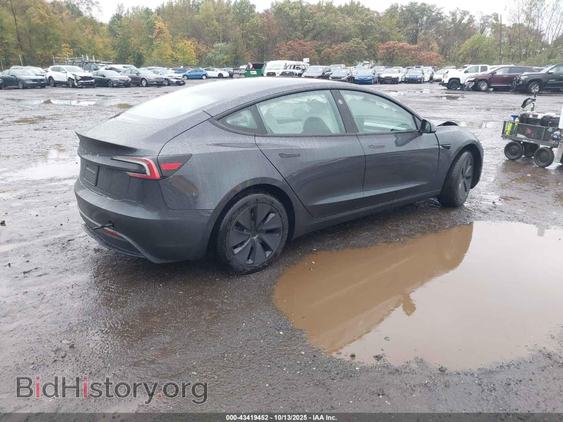 2025 TESLA MODEL 3 - VIN: 5YJ3E1EAXSF051368 - Фото 4