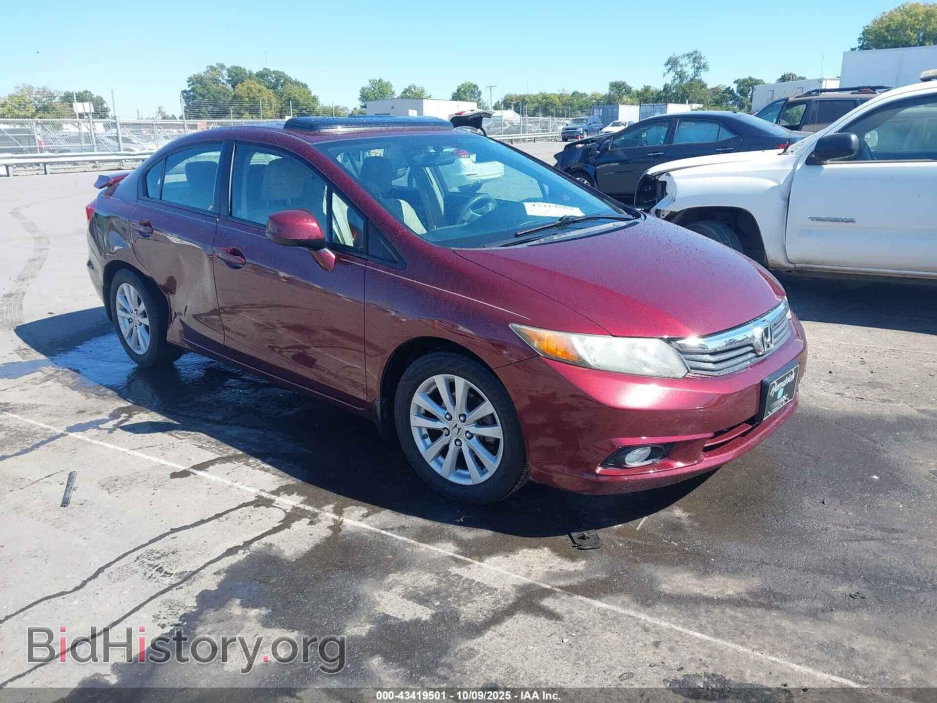 Photo 2HGFB2F84CH534780 - HONDA CIVIC 2012