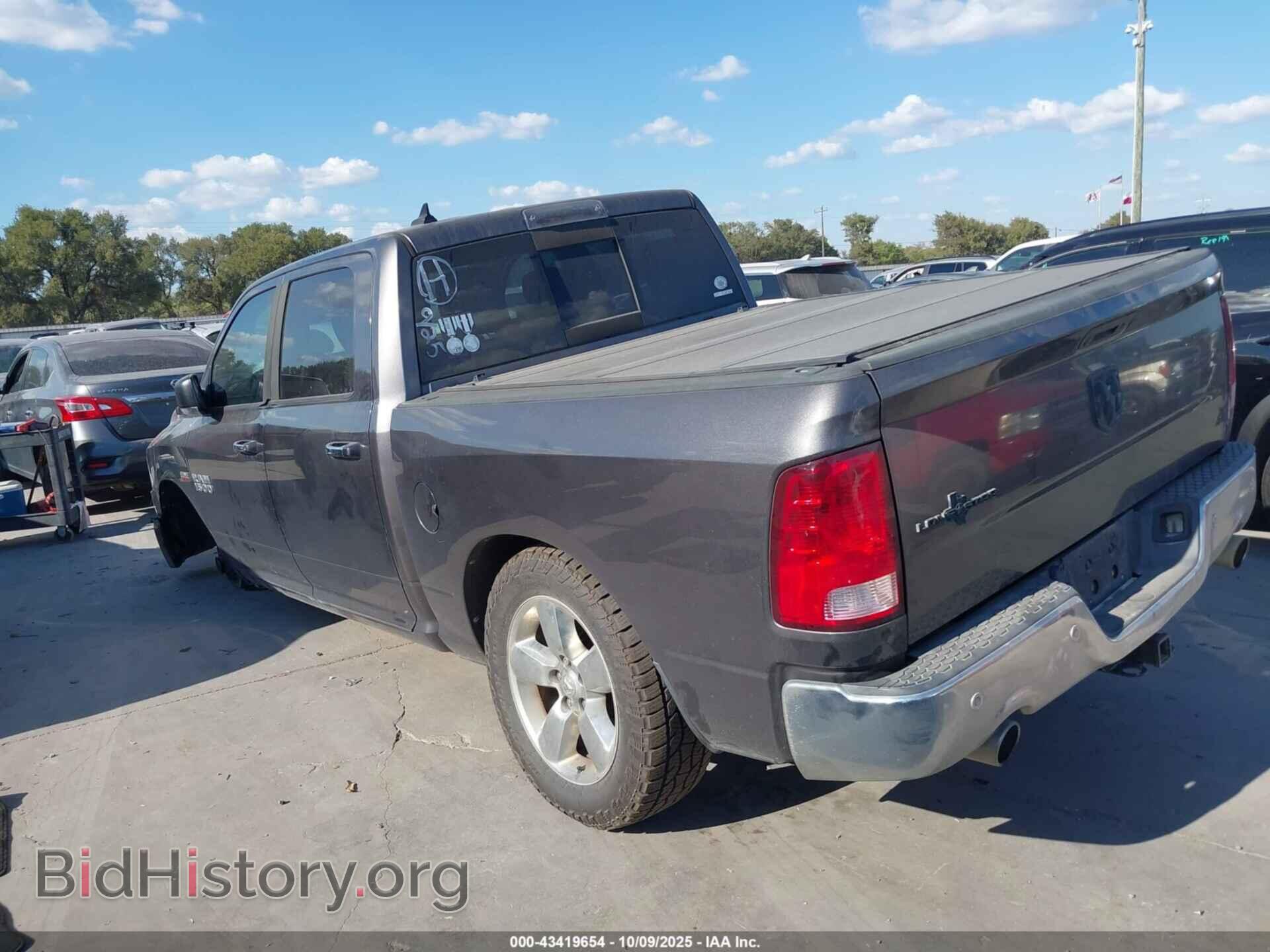 2016 RAM 1500 - VIN: 1C6RR6LT9GS332496 - Фото 14