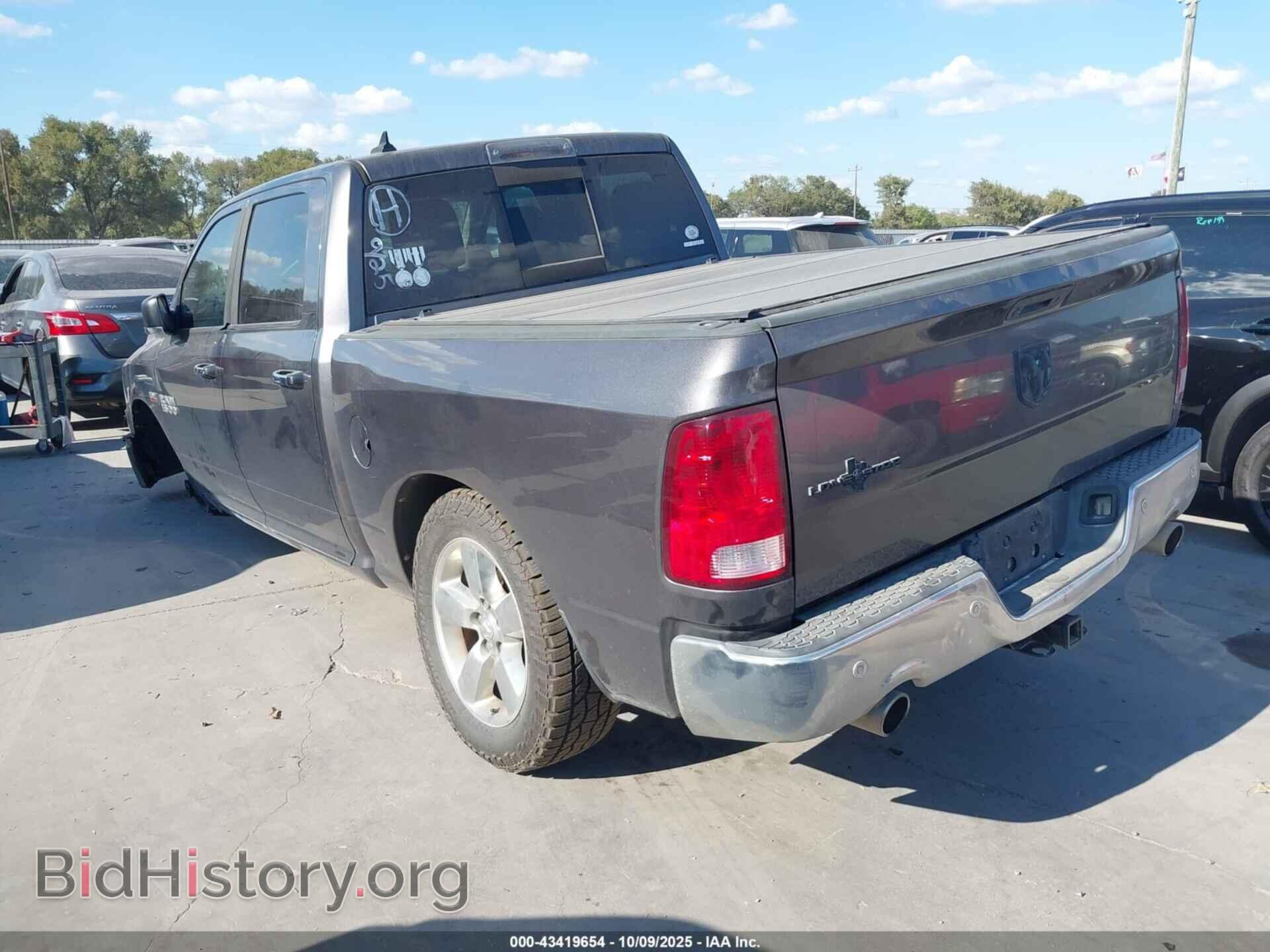 2016 RAM 1500 - VIN: 1C6RR6LT9GS332496 - Фото 3