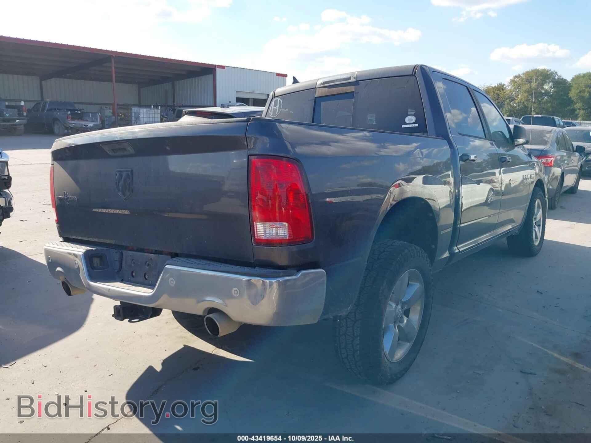 2016 RAM 1500 - VIN: 1C6RR6LT9GS332496 - Фото 4