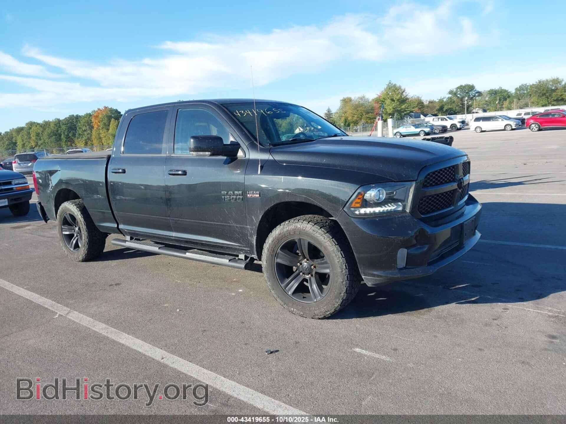 Photo 1C6RR7UT2JS196692 - RAM 1500 2018