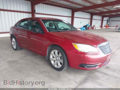 2013 Chrysler 200 LX, красный — VIN 1C3CCBAB7DN715158, IAAI