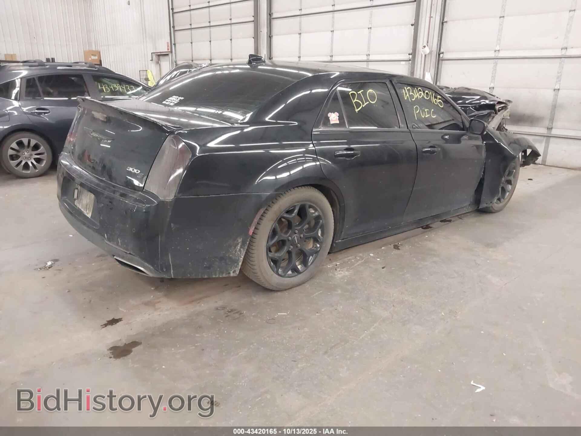 2018 CHRYSLER 300 - VIN: 2C3CCAGG6JH165467 - Фото 4