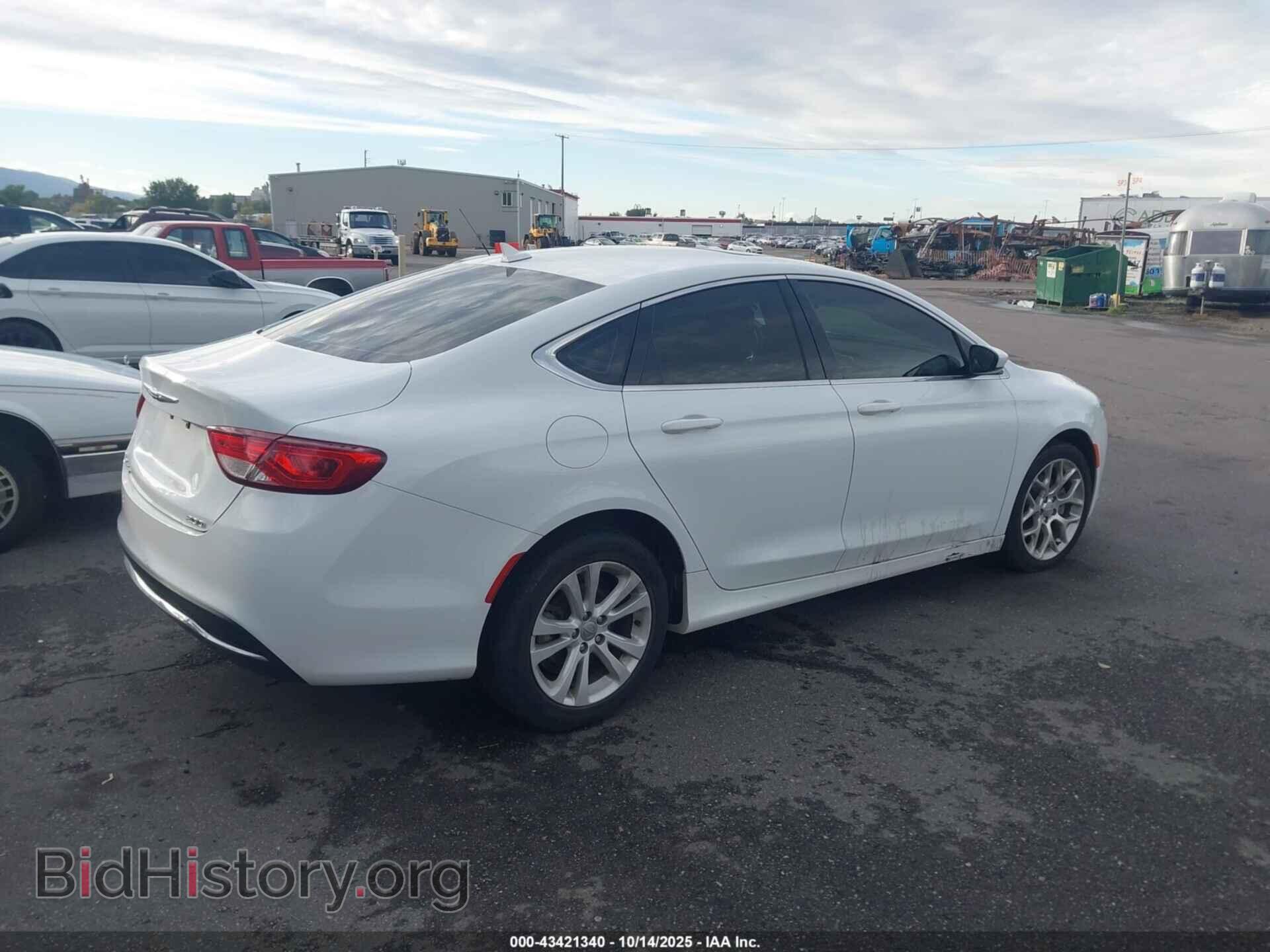 2017 CHRYSLER 200 - VIN: 1C3CCCAB3HN503434 - Фото 4