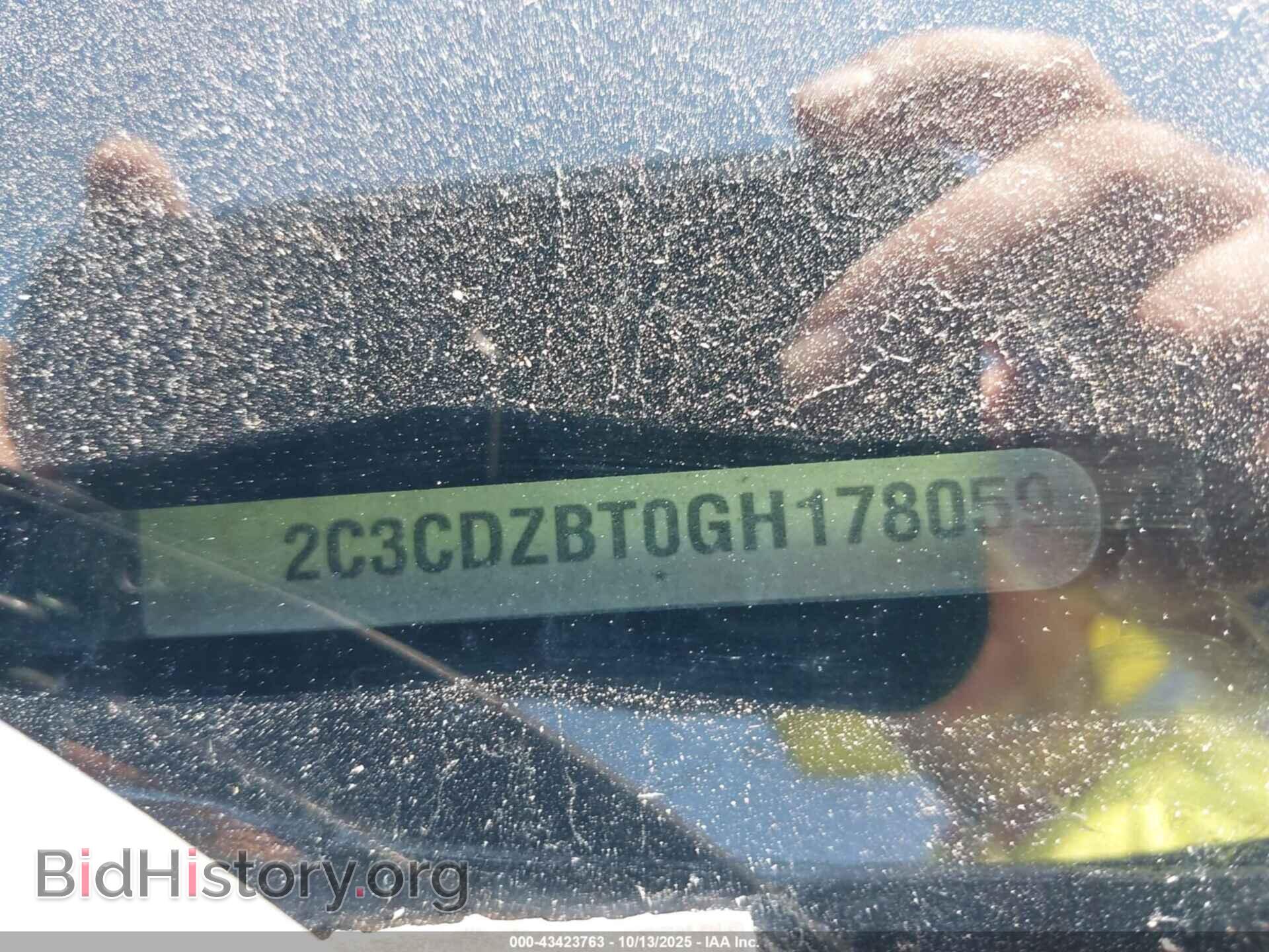 2016 DODGE CHALLENGER - VIN: 2C3CDZBT0GH178059 - Фото 17