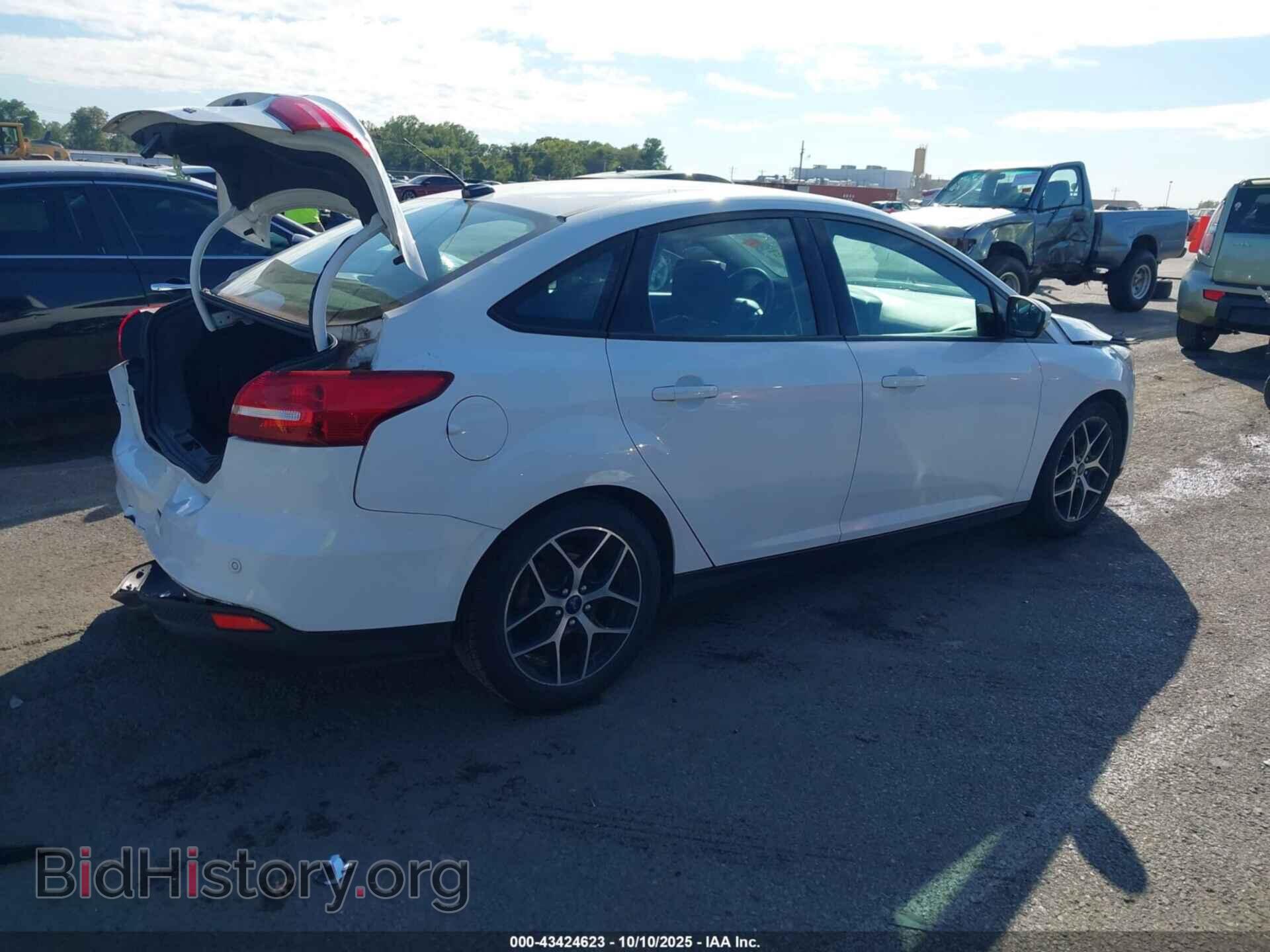 2017 FORD FOCUS - VIN: 1FADP3H26HL308018 - Фото 4