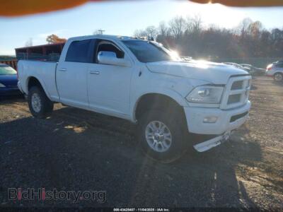 2017 RAM 2500 Laramie 4X4 6'4 Box, белый — VIN 3C6UR5FL1HG667339, IAAI