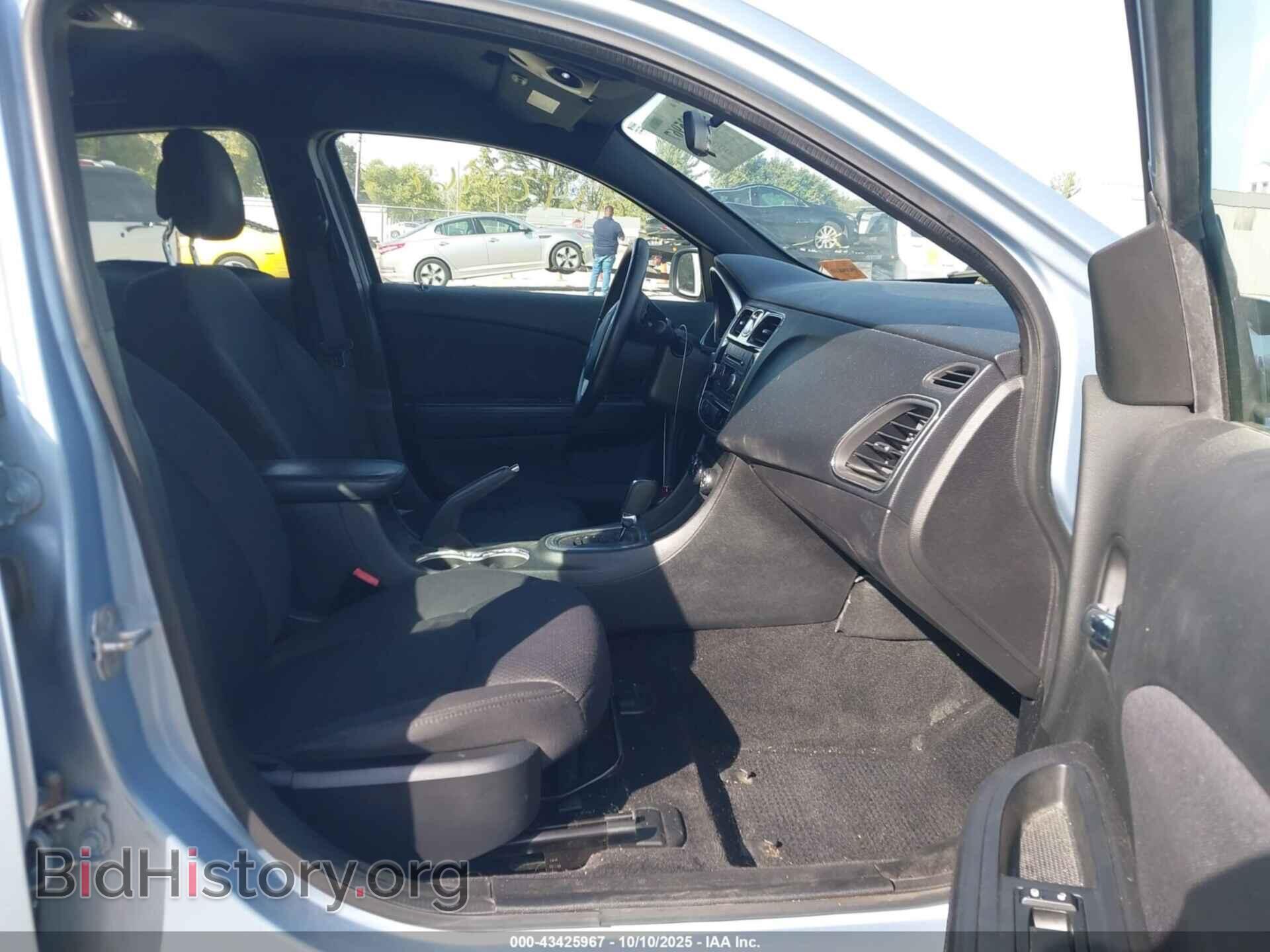 2013 CHRYSLER 200 - VIN: 1C3CCBBB9DN538997 - Фото 5