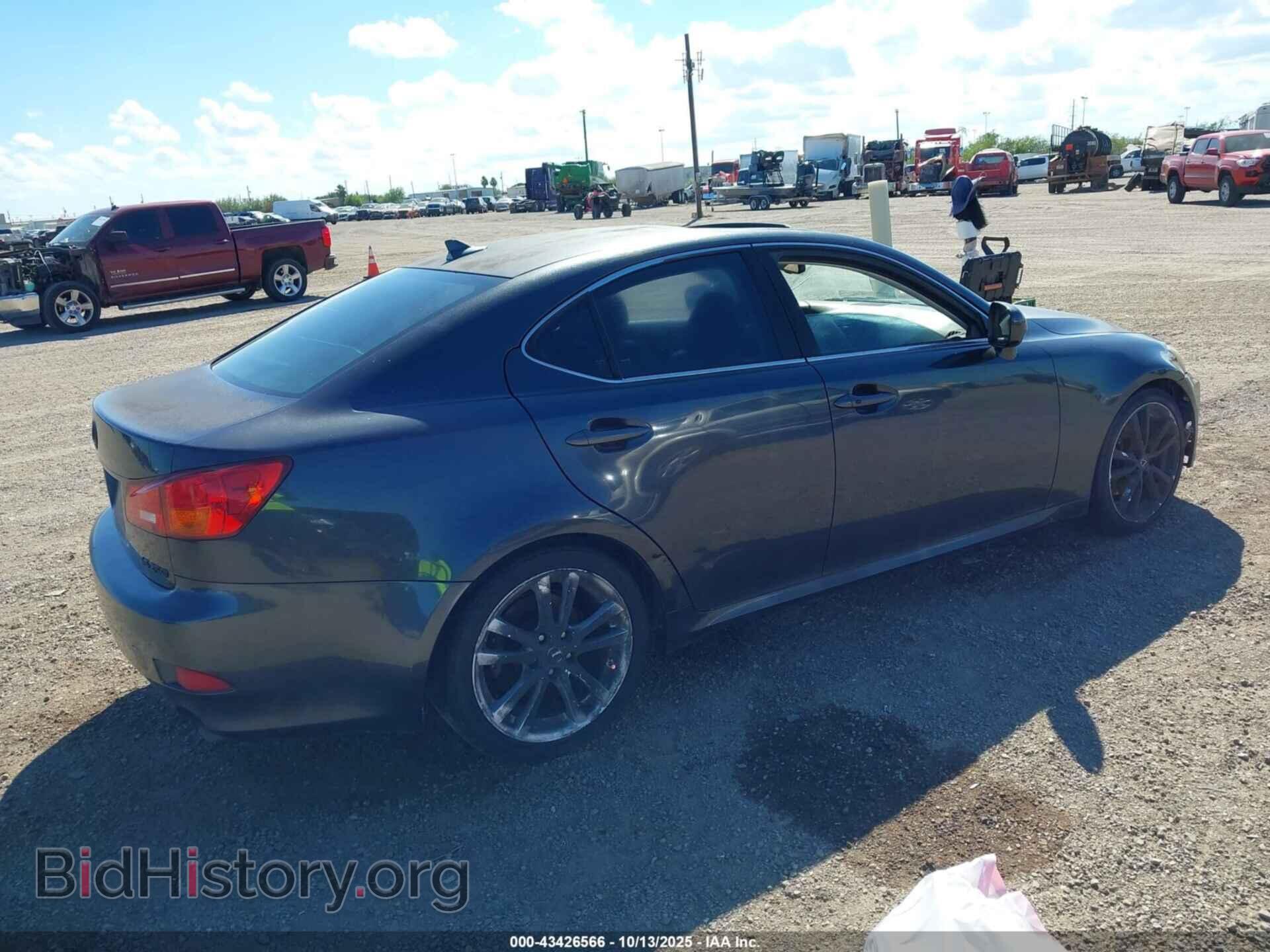 2007 LEXUS IS 250 - VIN: JTHBK262572042314 - Photo 4